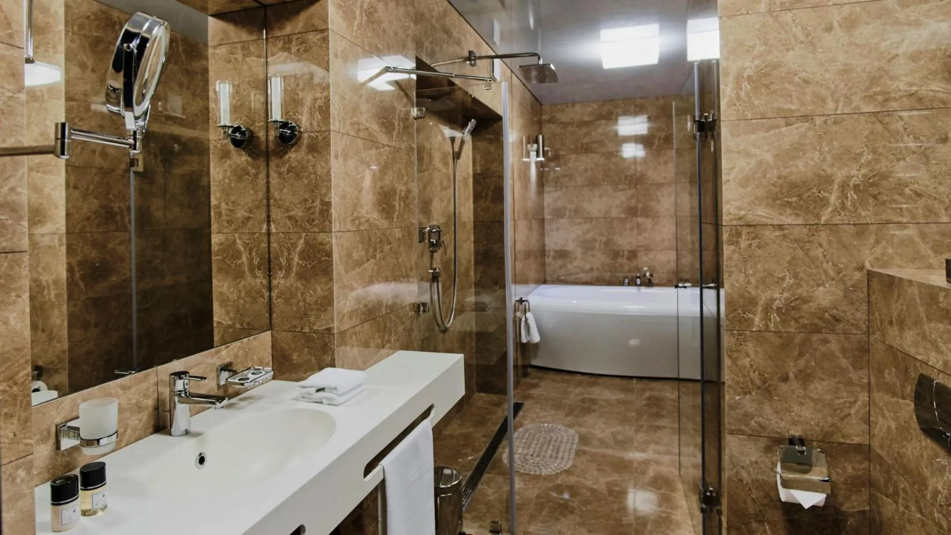 Shower in Vozdvyzhensky Boutique Hotel