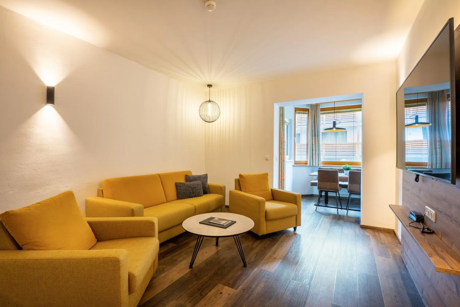 Communal lounge/ TV room in Aparthotel Tyrol