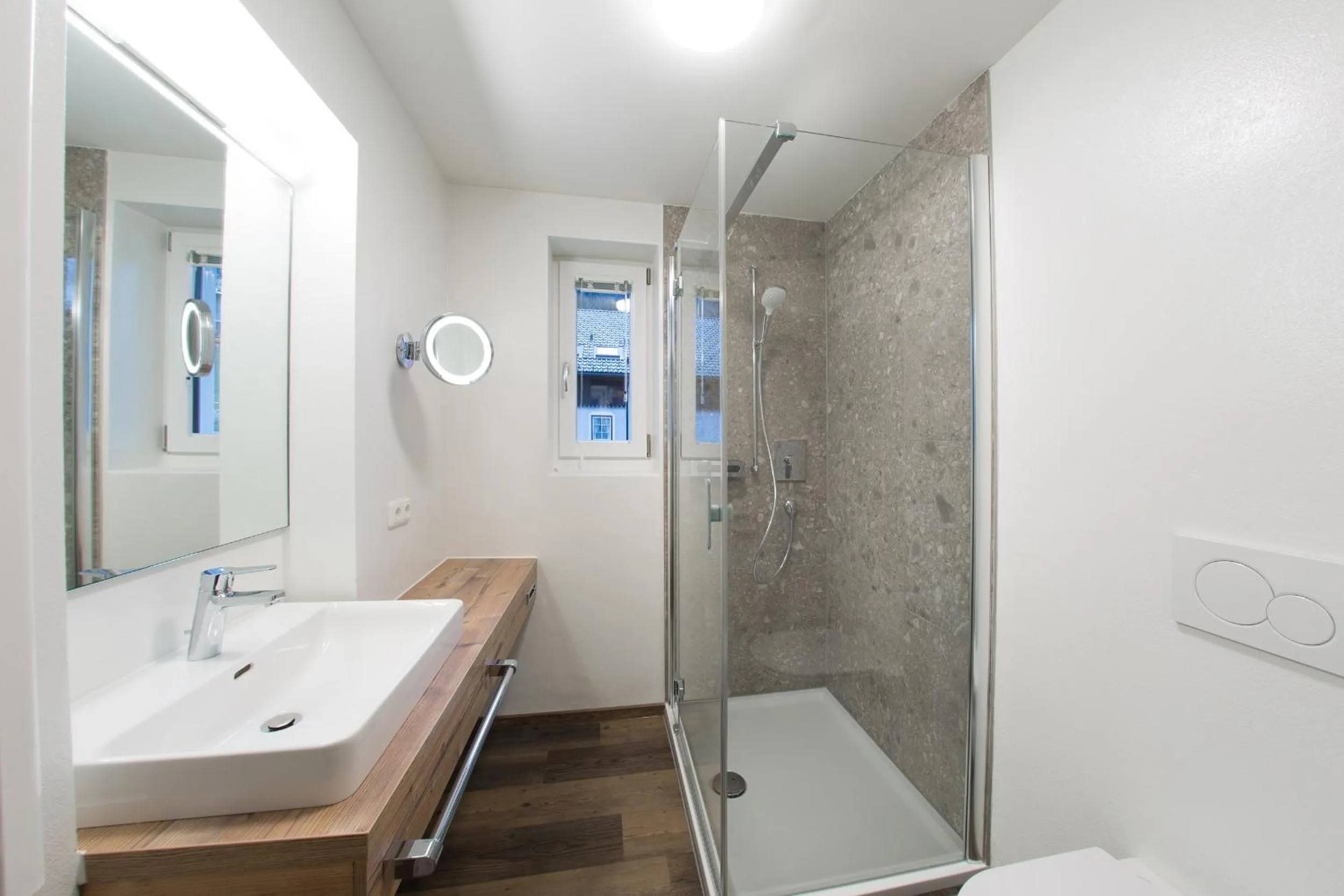 Shower in Aparthotel Tyrol