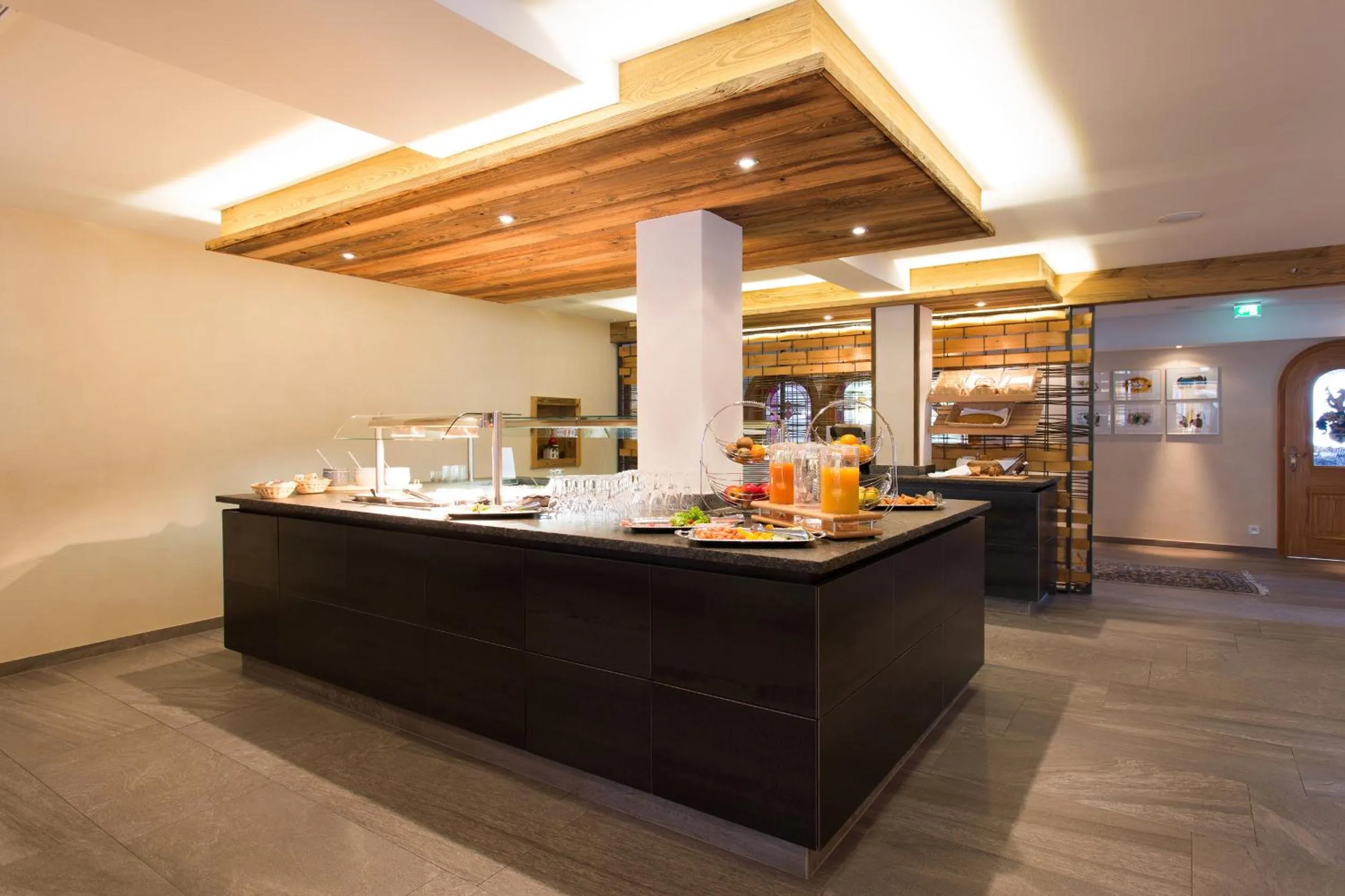 Breakfast in Aparthotel Tyrol