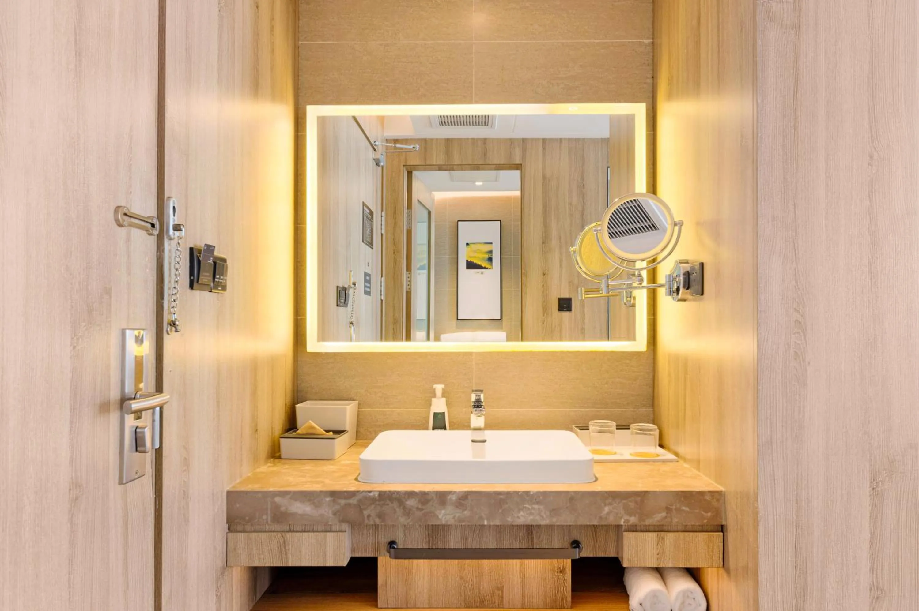 Shower in Atour Hotel Chongqing Jiefangbei