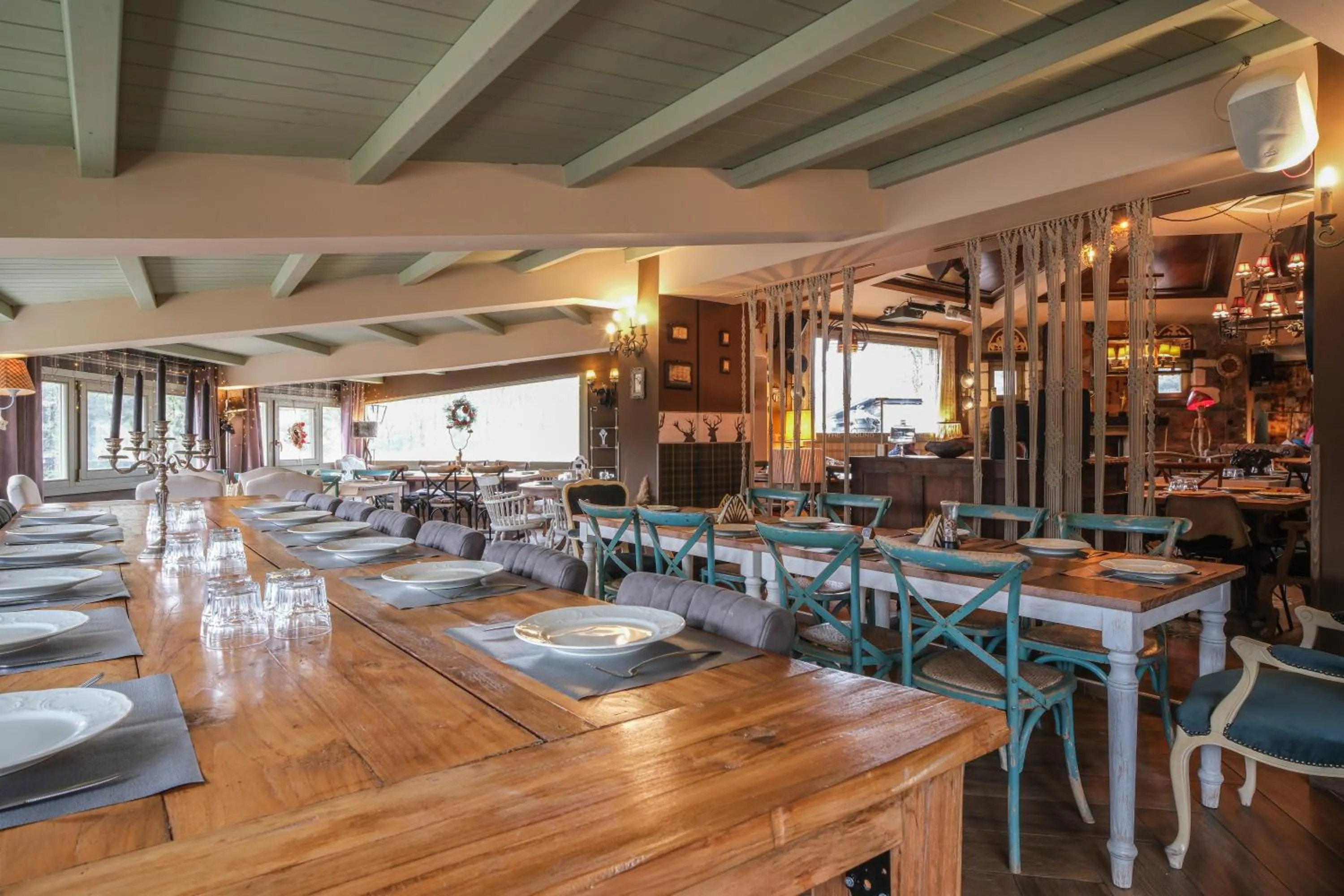 Restaurant/places to eat in Pindos Resort