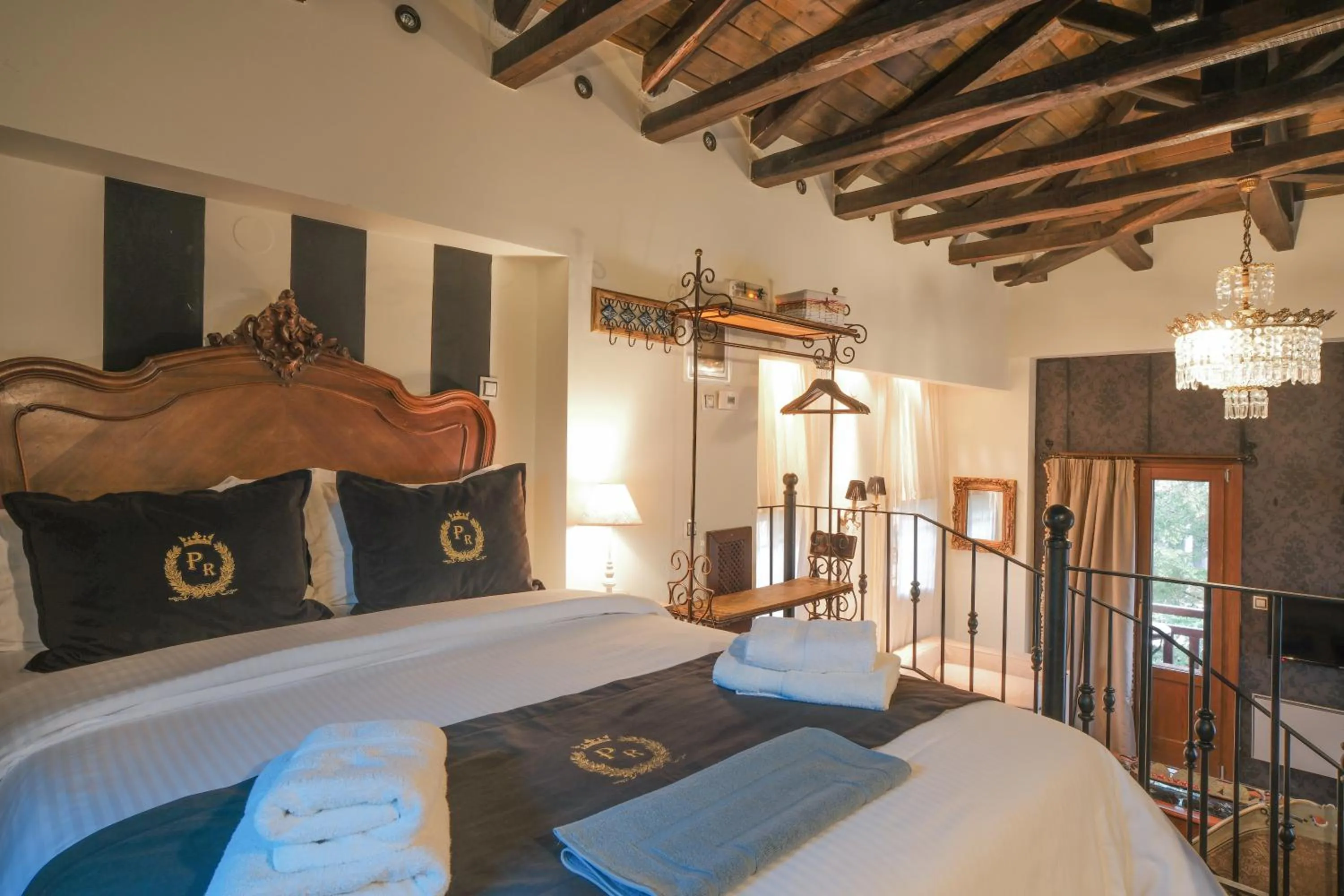 Photo of the whole room, Bed in Pindos Resort