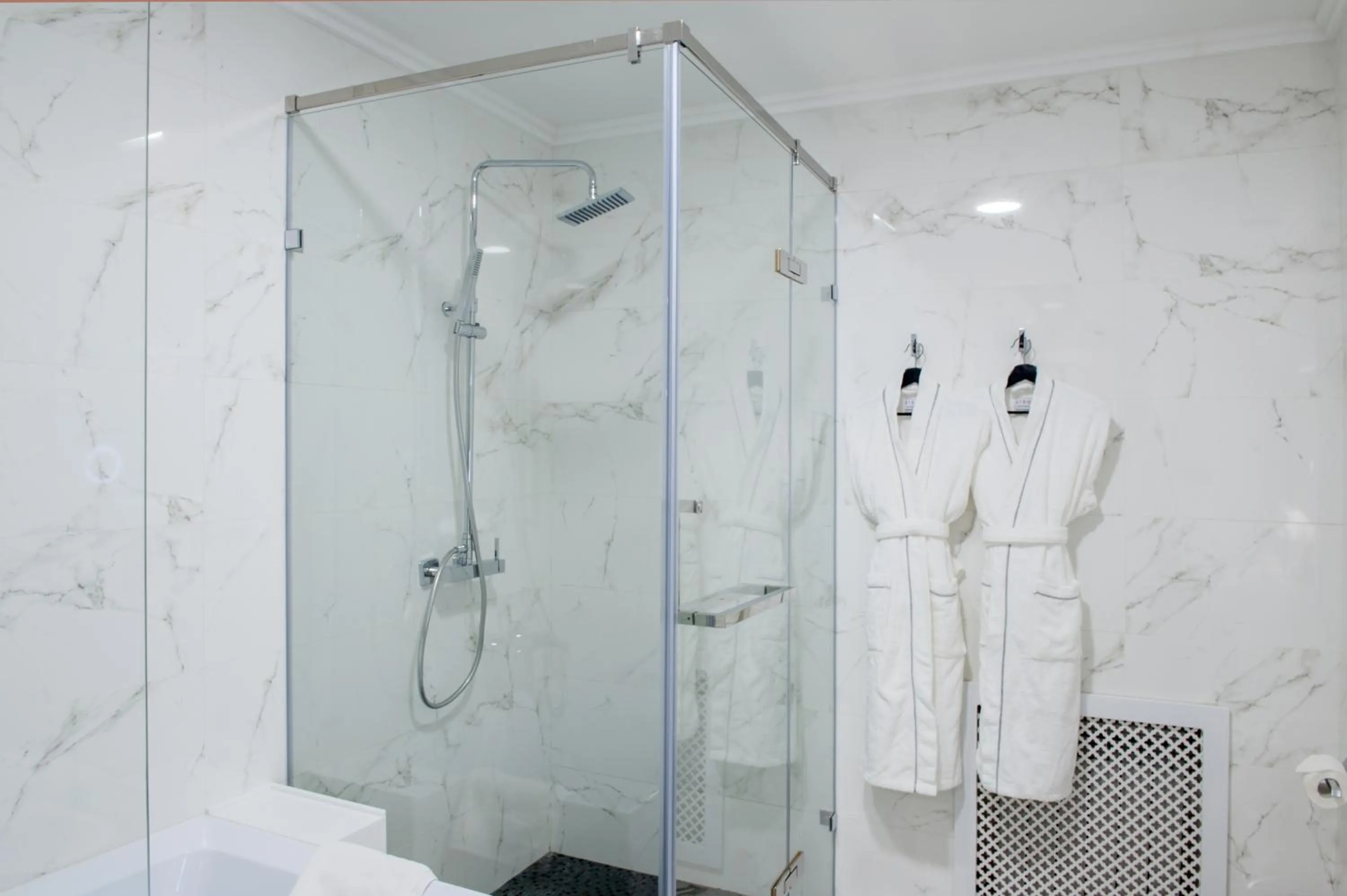 Shower in The ONE Hotel Astana