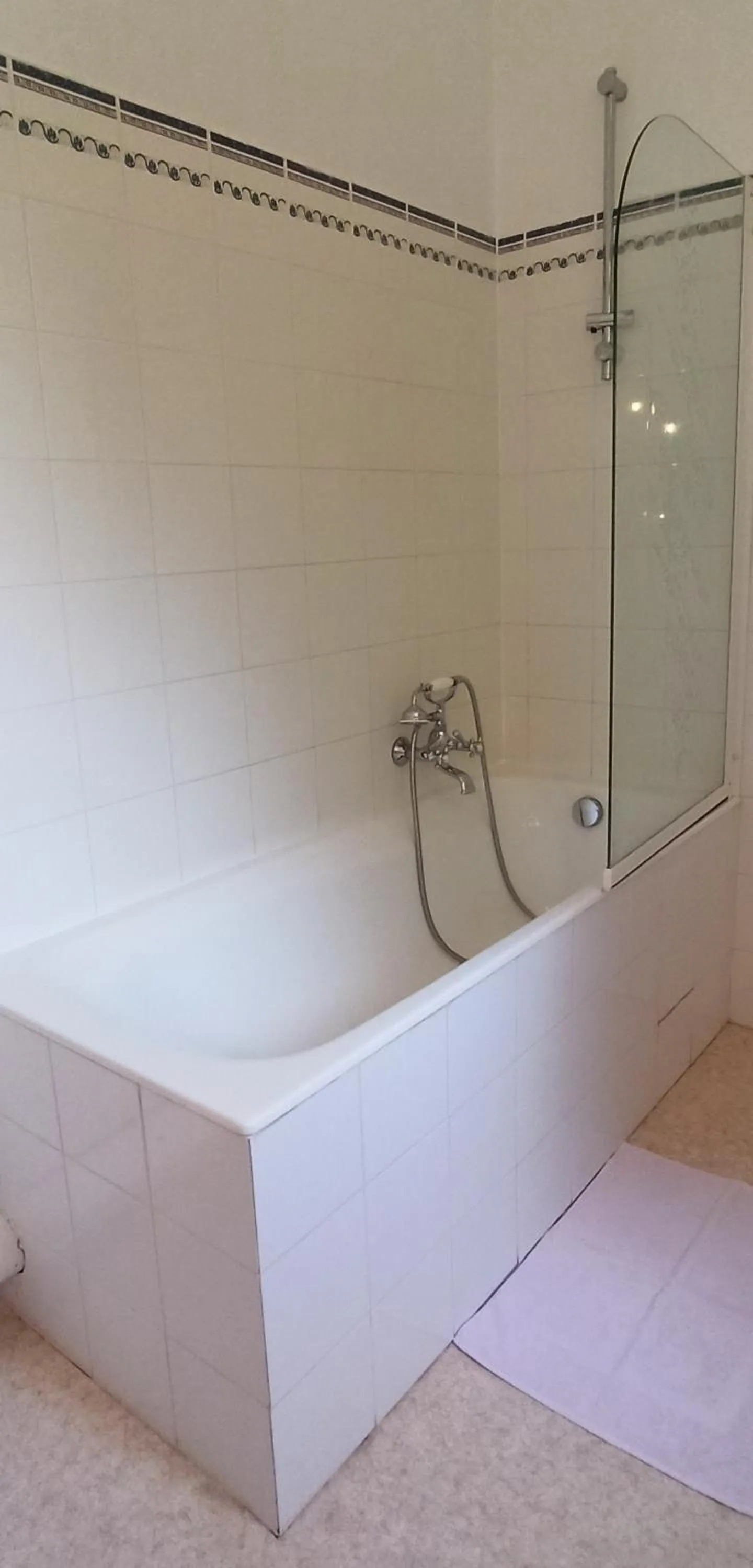 Bathroom in CHÂTEAU CAGNINACCI B&B