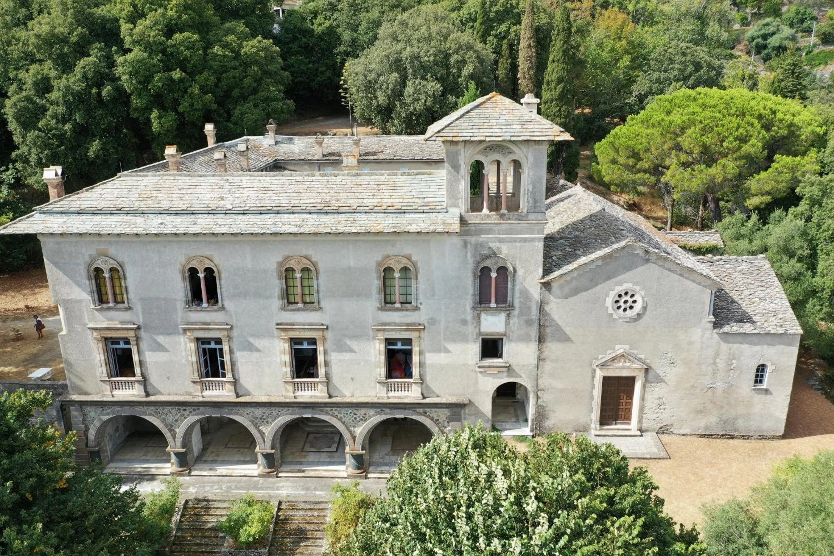 CHÂTEAU CAGNINACCI B&B