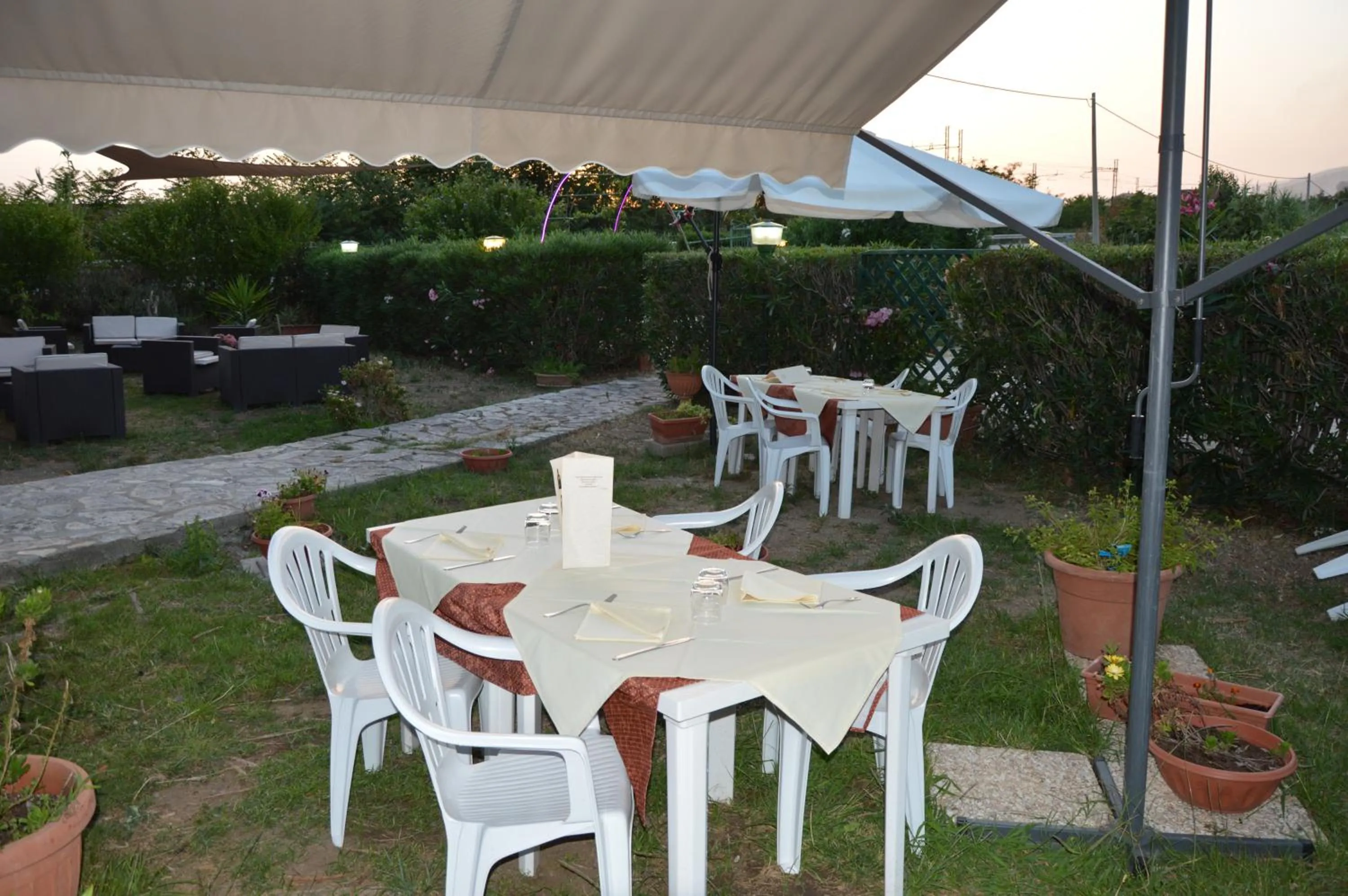 Restaurant/places to eat in Residence Verde Blu