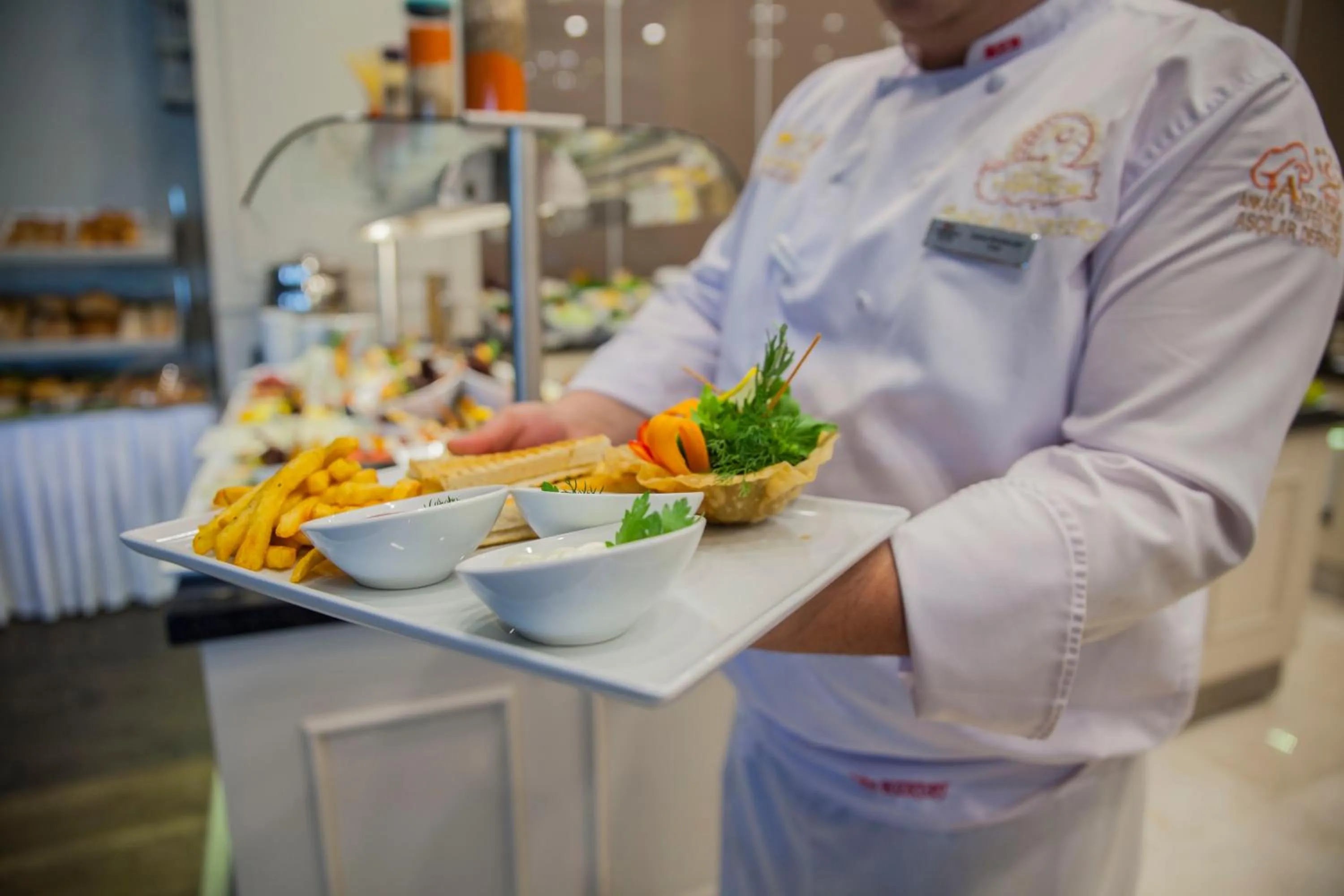 Food in Hm Commerce Hotel