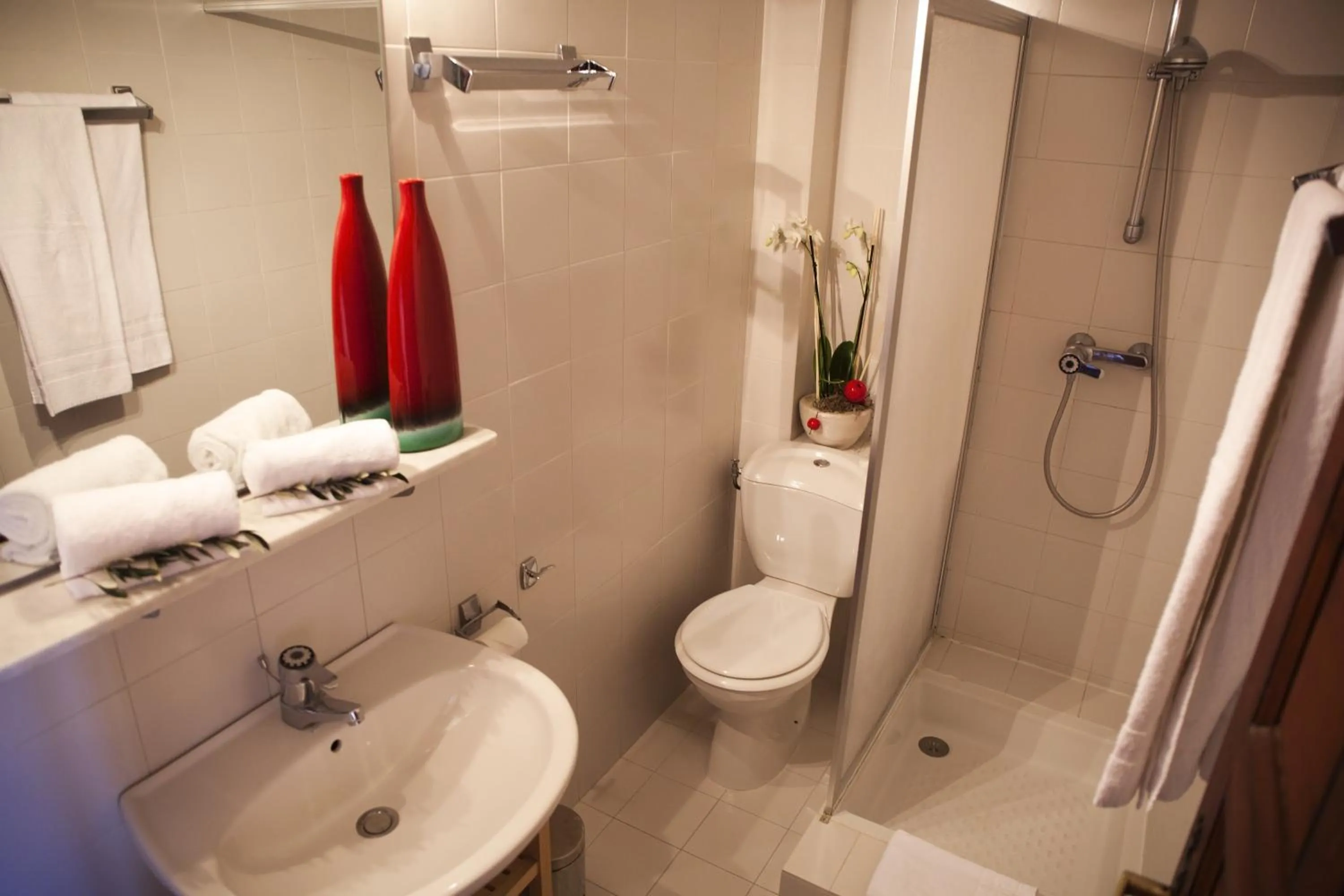 Bathroom in Auberge De La Madone