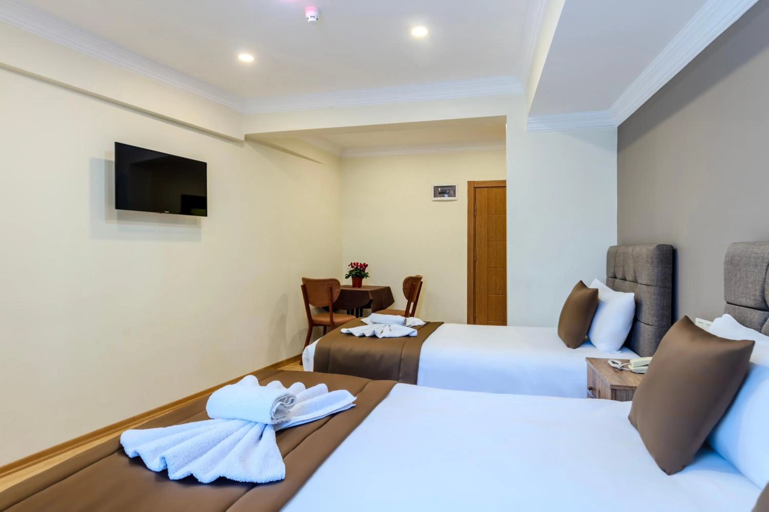 Bed in Hotel Silviya