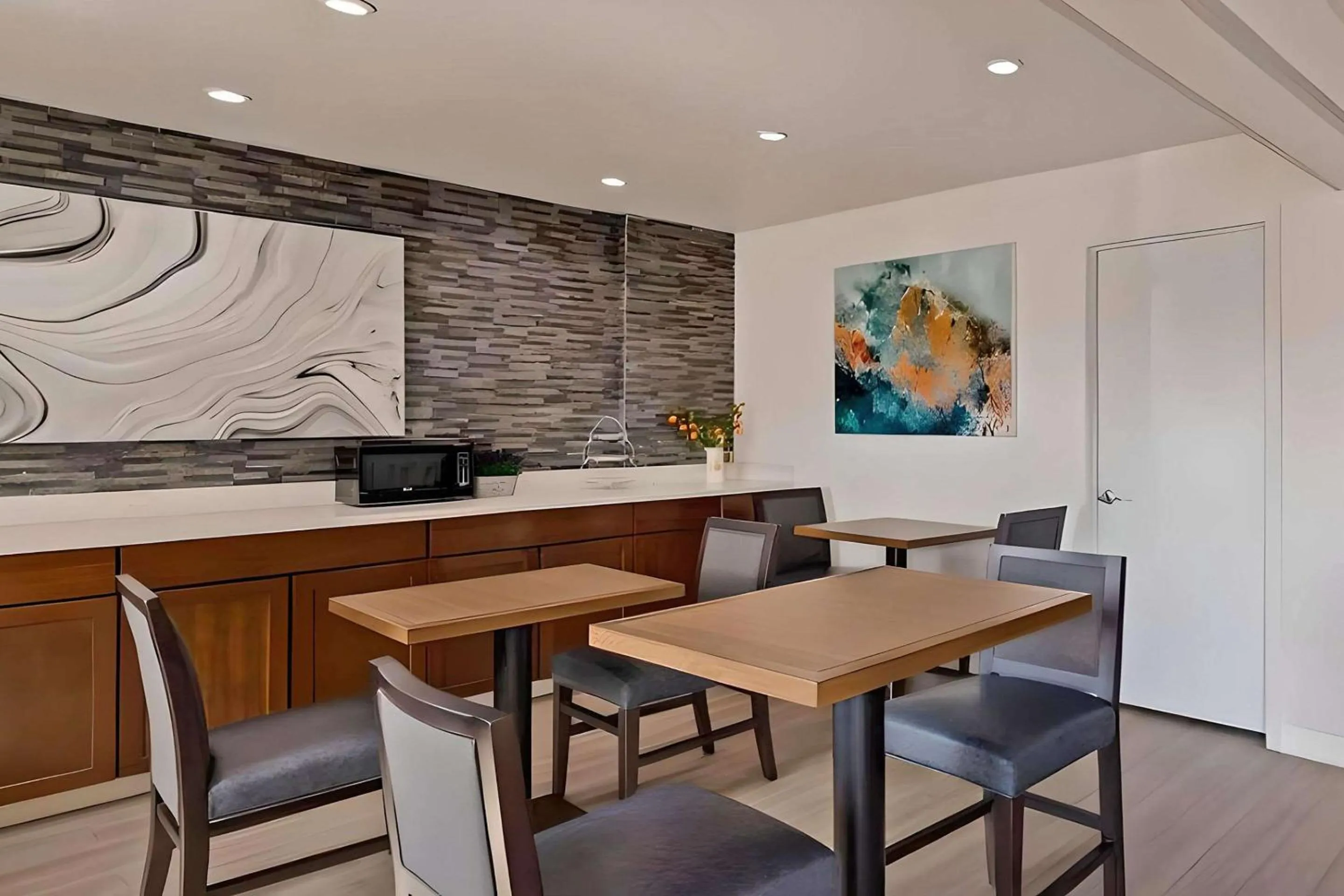 Breakfast in Comfort Inn Hayward - Union City