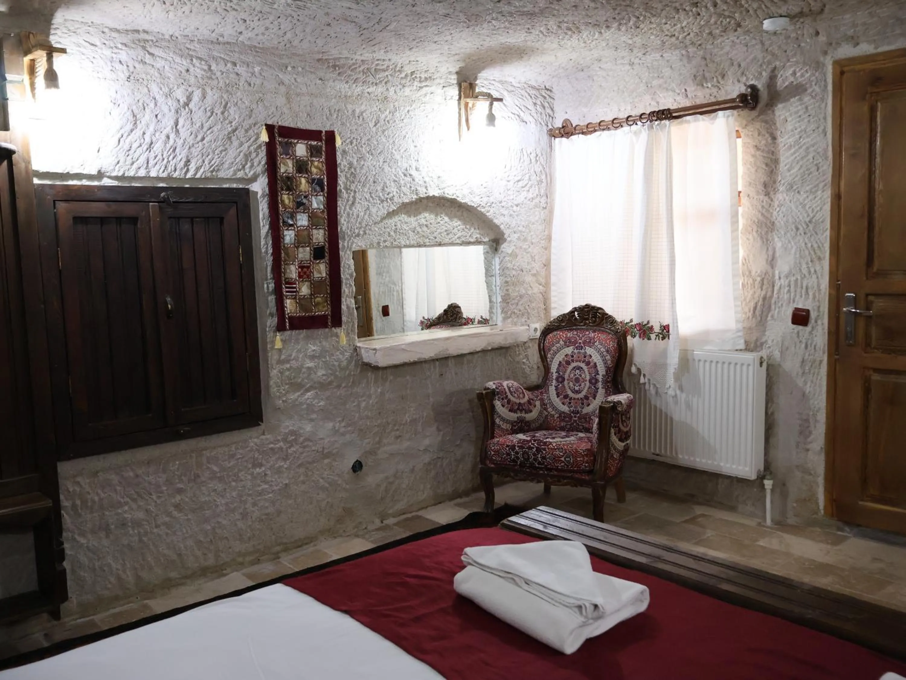 Bed in Seven Rock Cave Hotel