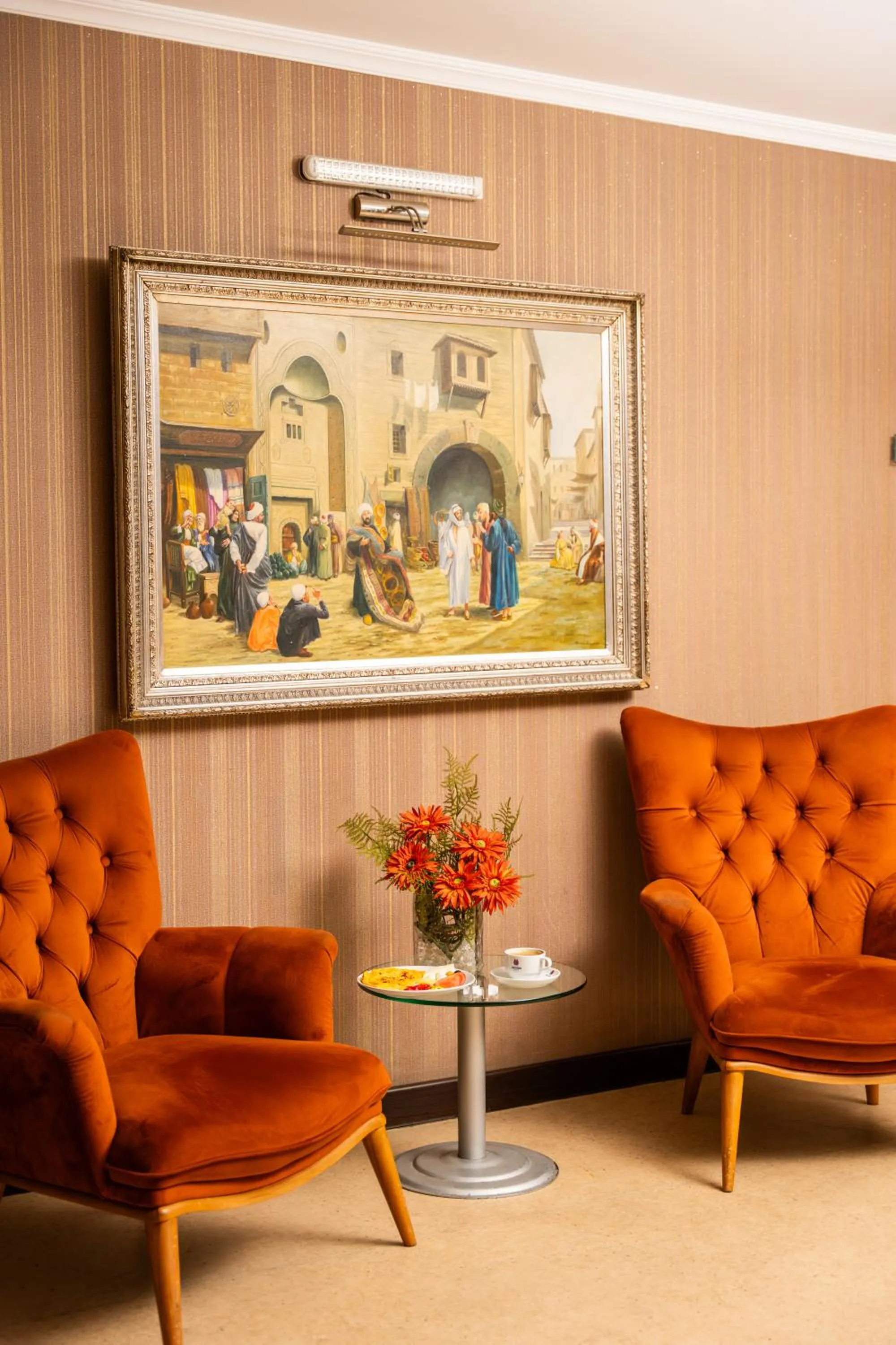 Seating area in Akgun Hotel Beyazit