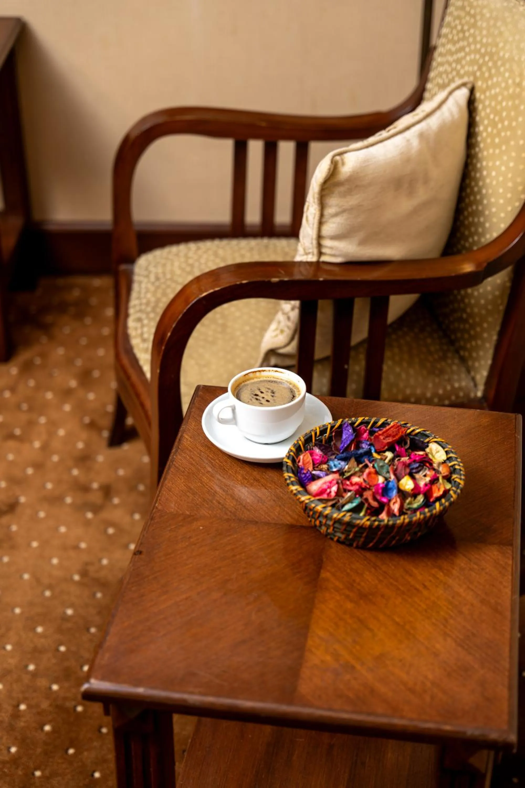 Seating area in Akgun Hotel Beyazit