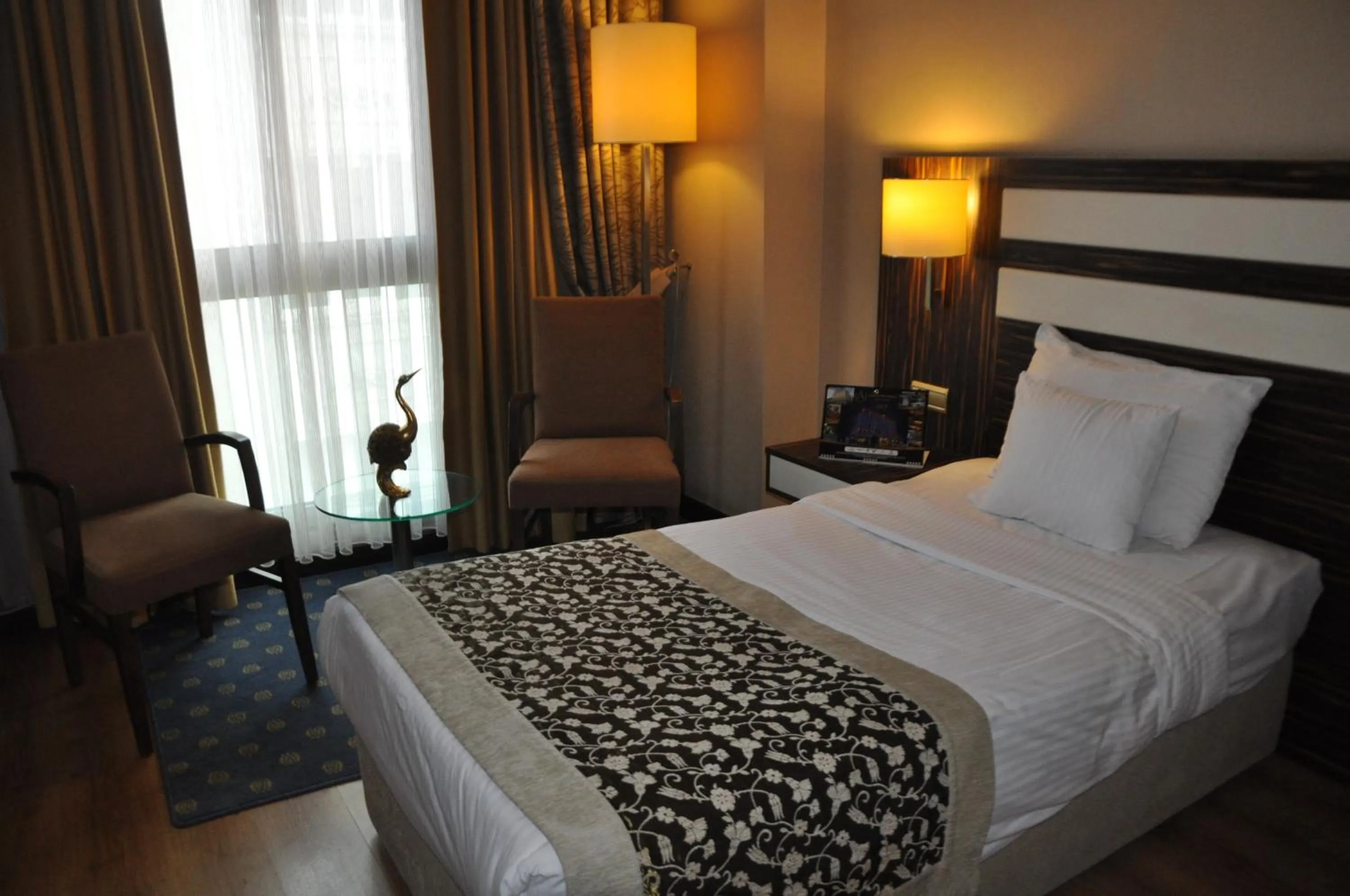 Photo of the whole room, Bed in Akgun Hotel Beyazit