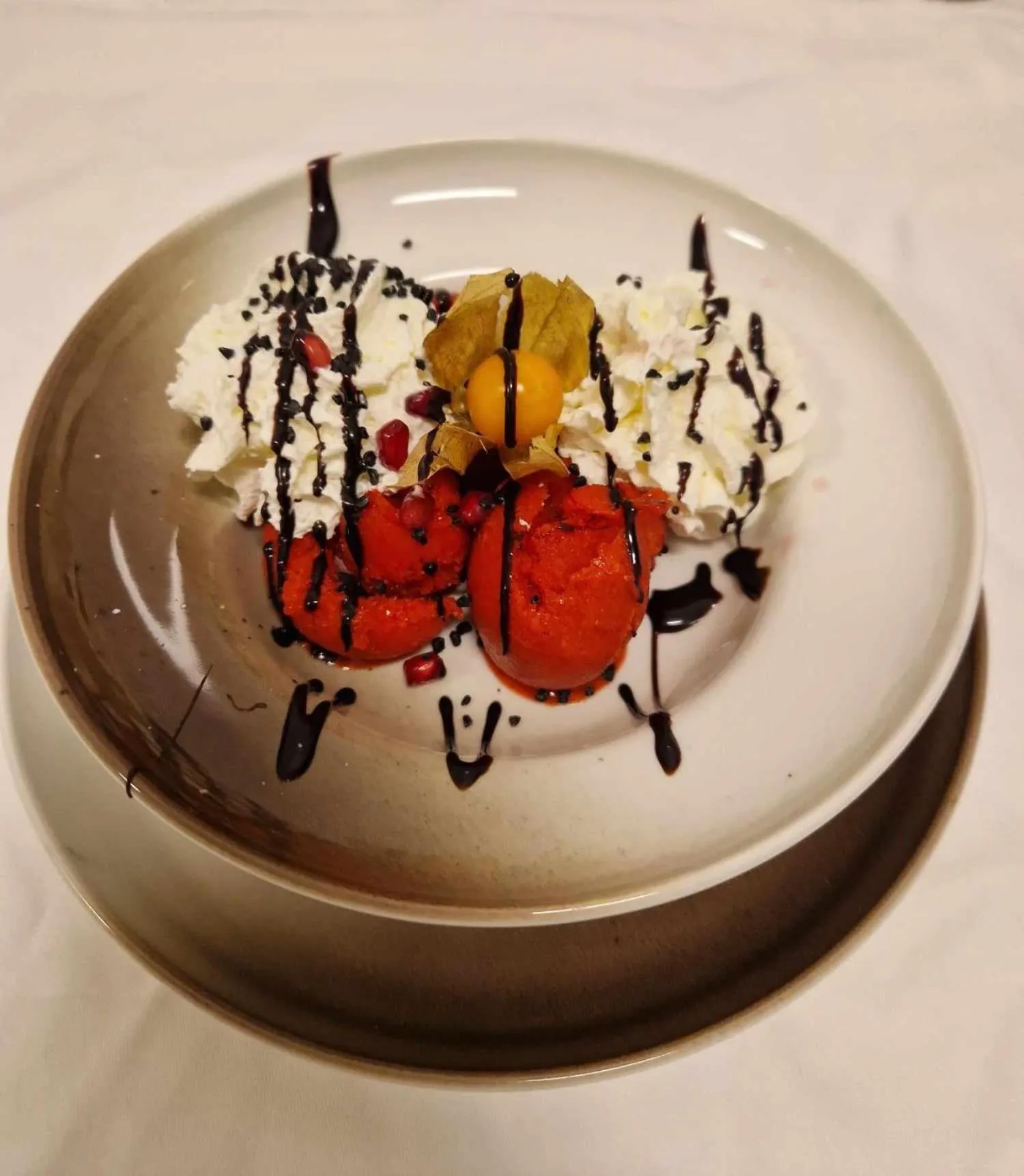 Restaurant/places to eat in Hotel Noreg