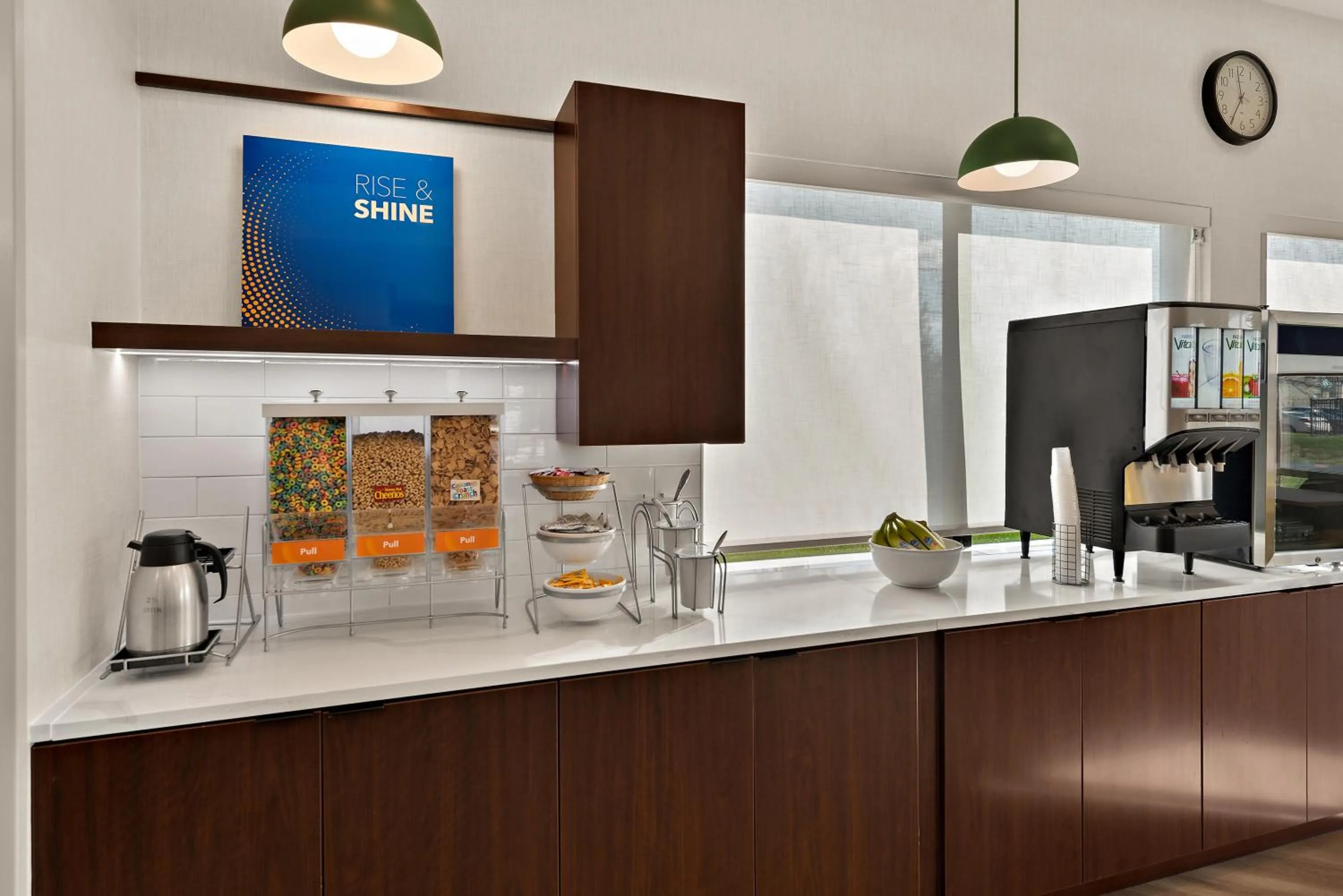 Coffee/tea facilities in Comfort Suites Columbus East Broad