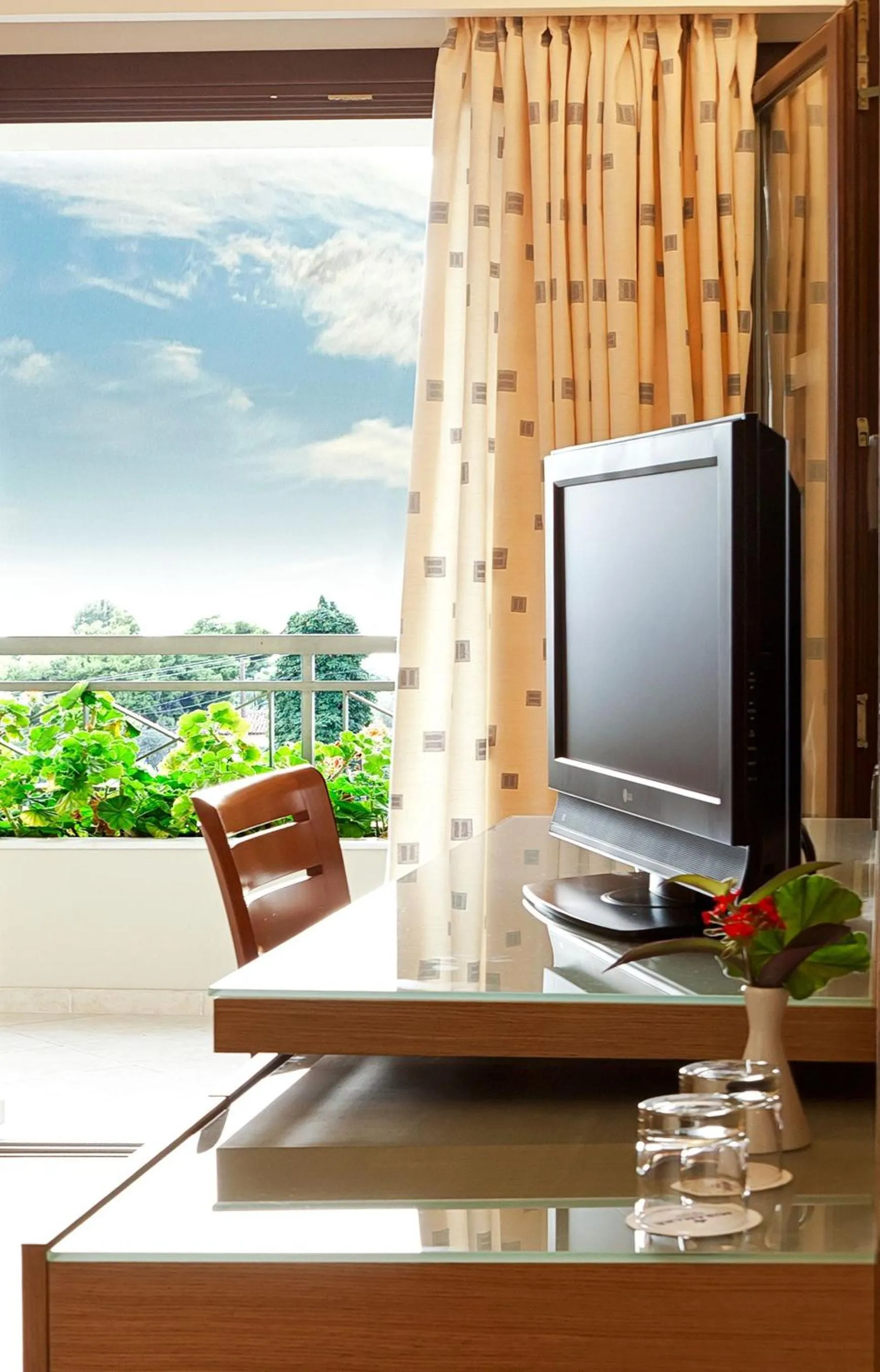 TV and multimedia in Miramare