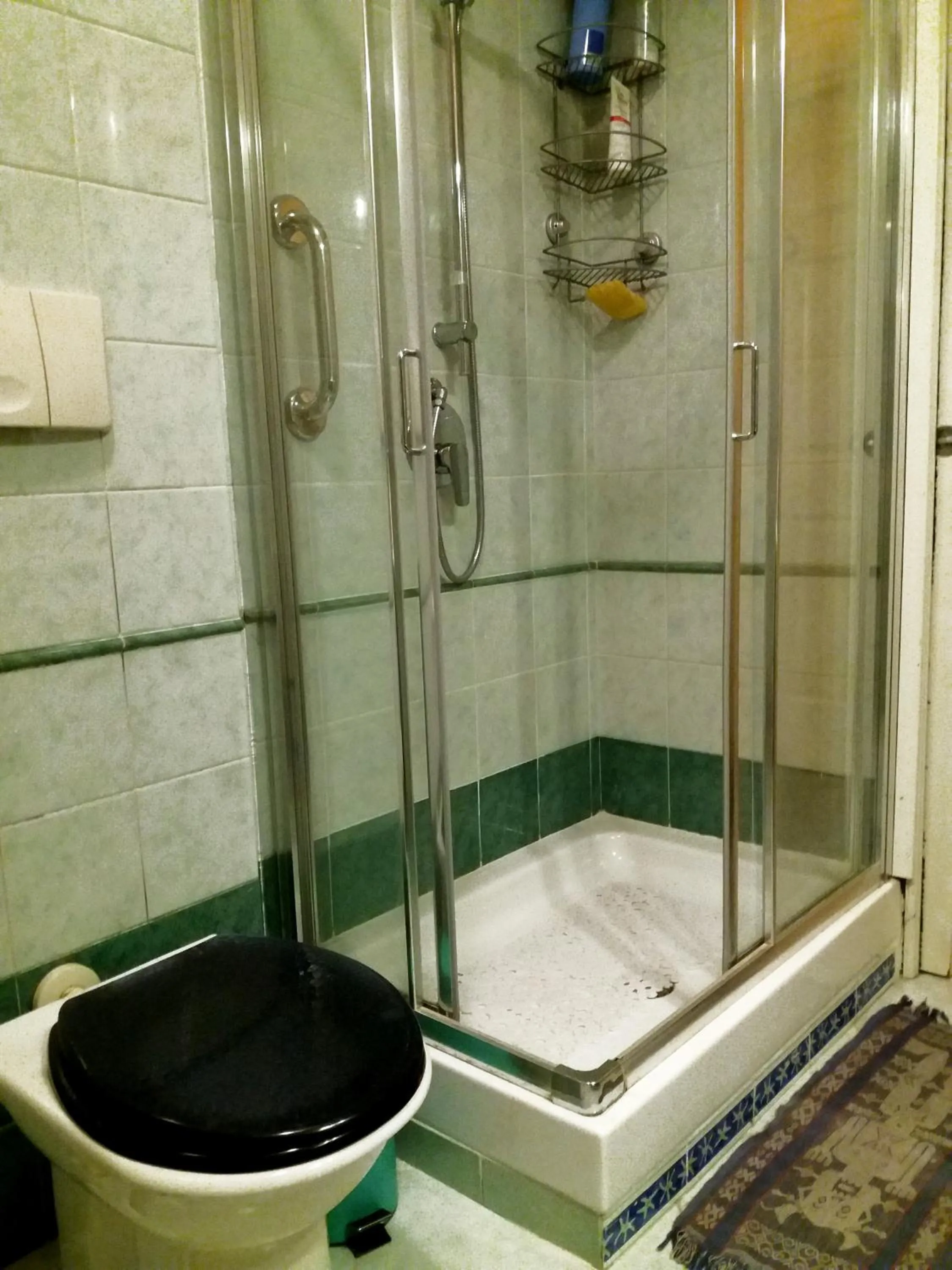 Bathroom in Anna Vì Guest Home