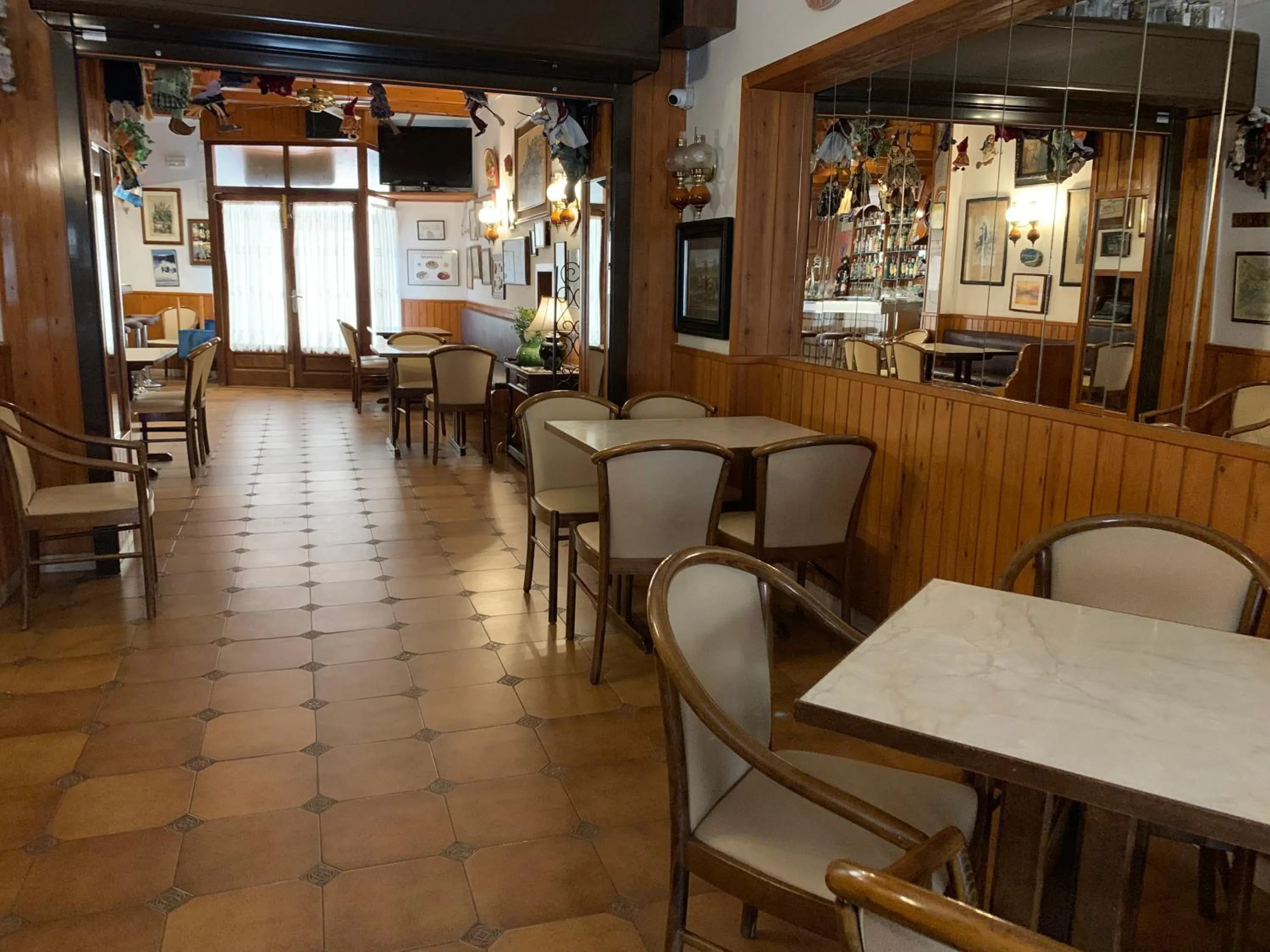 Lounge or bar in Tarull