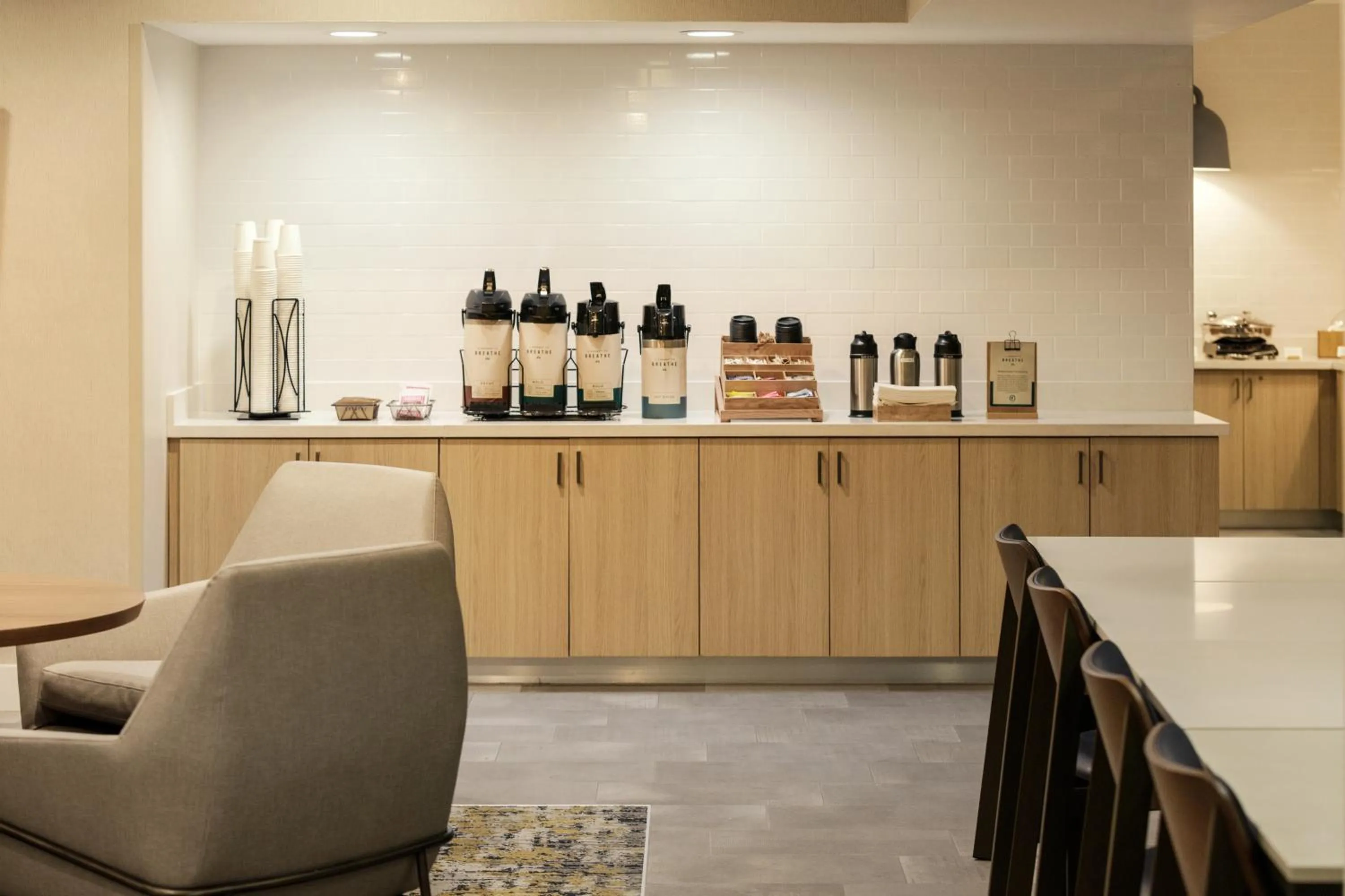 Breakfast in Fairfield Inn & Suites by Marriott Miami Airport South