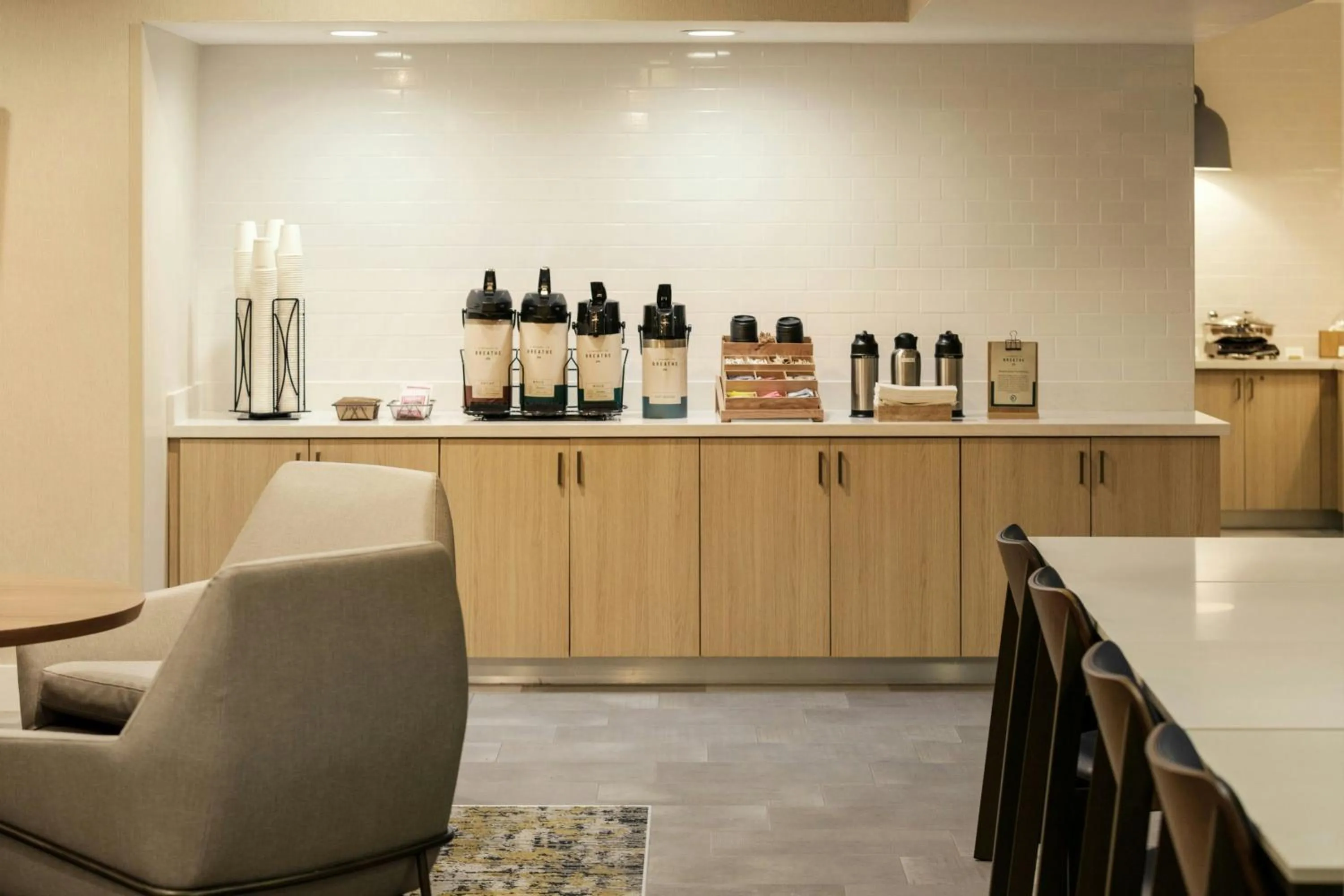 Restaurant/places to eat in Fairfield Inn & Suites by Marriott Miami Airport South