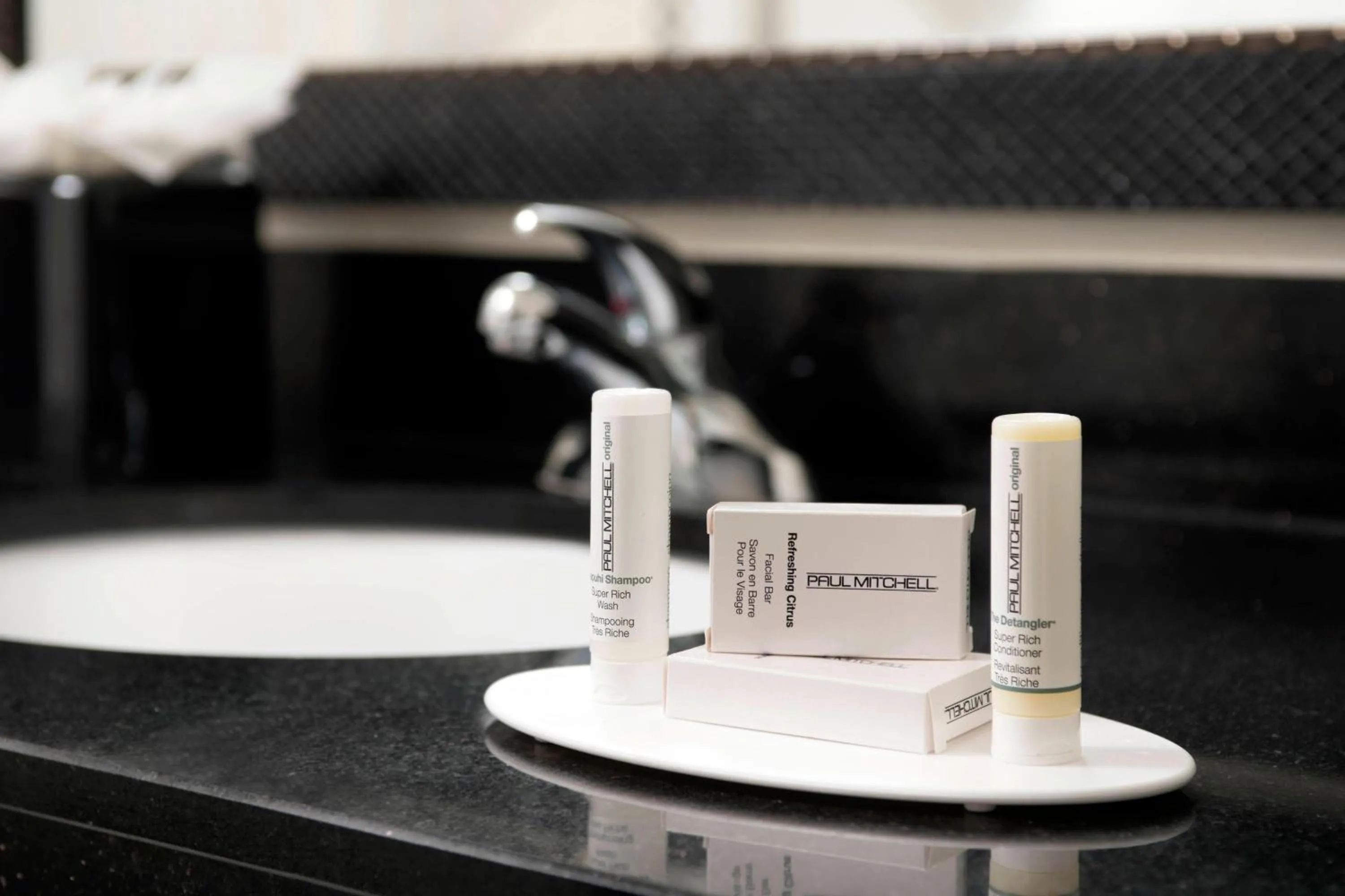 Bathroom in Fairfield Inn & Suites by Marriott Miami Airport South