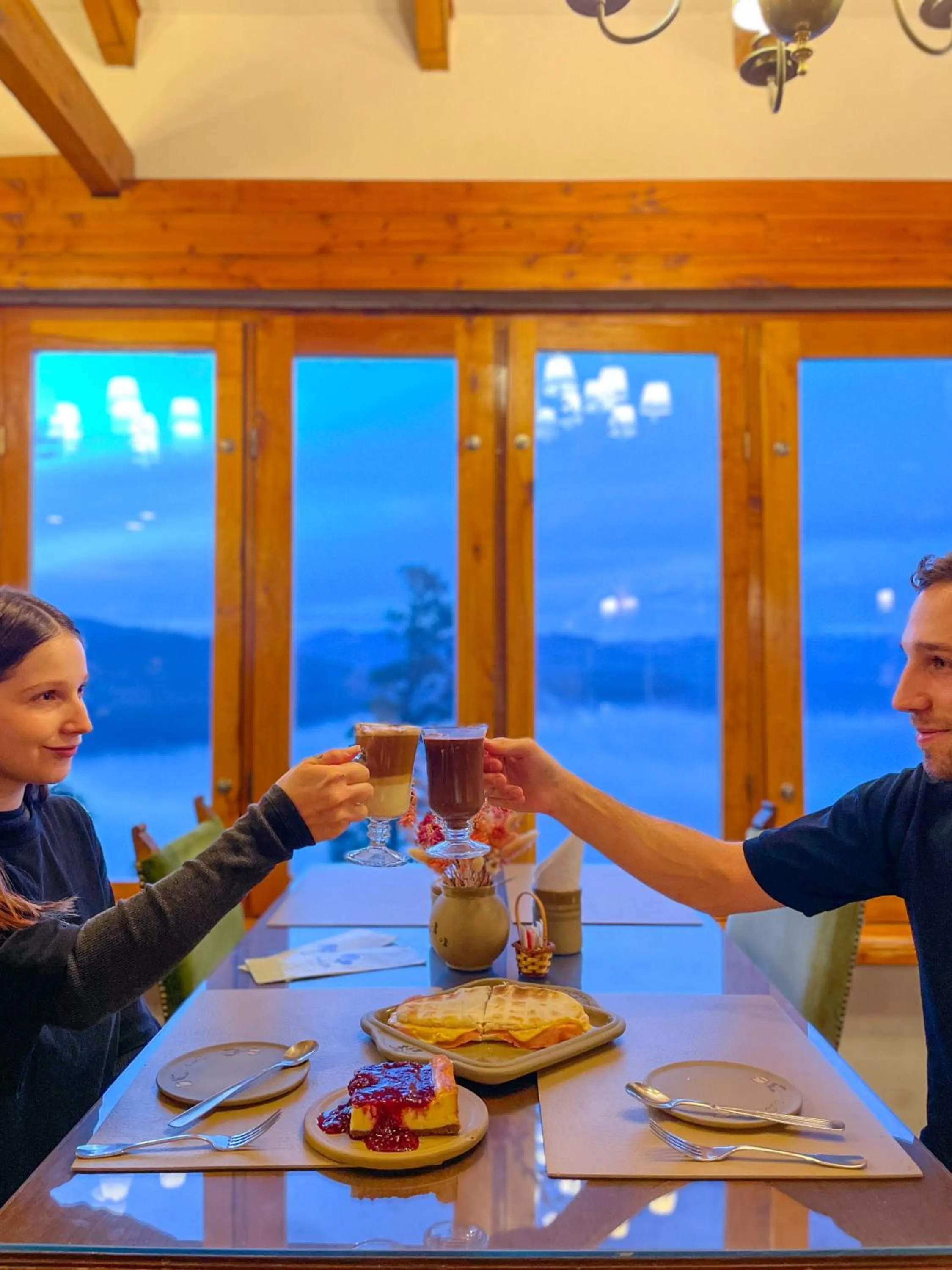 Restaurant/places to eat in Hosteria Santa Rita