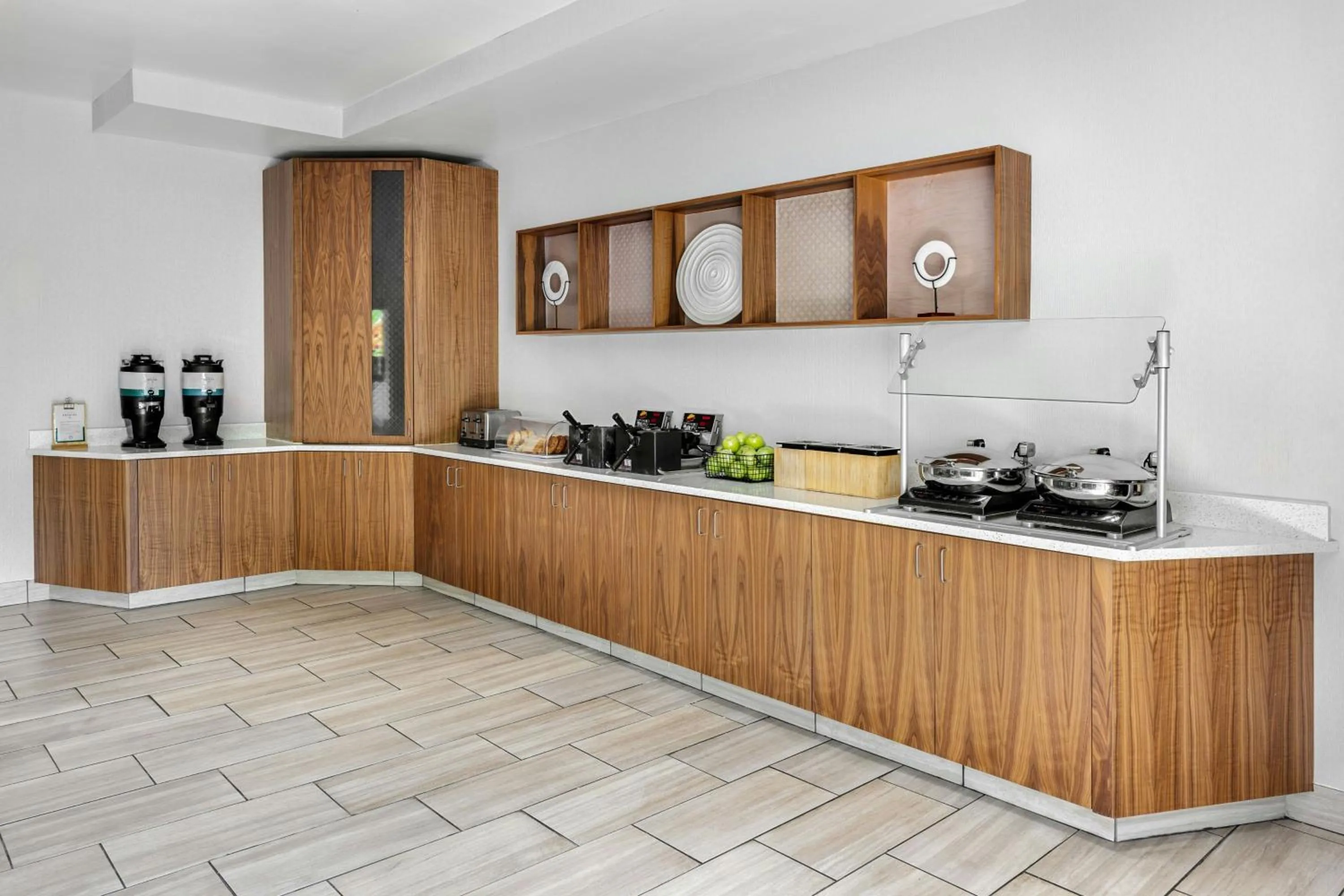 Breakfast in SpringHill Suites by Marriott Jacksonville North I-95 Area