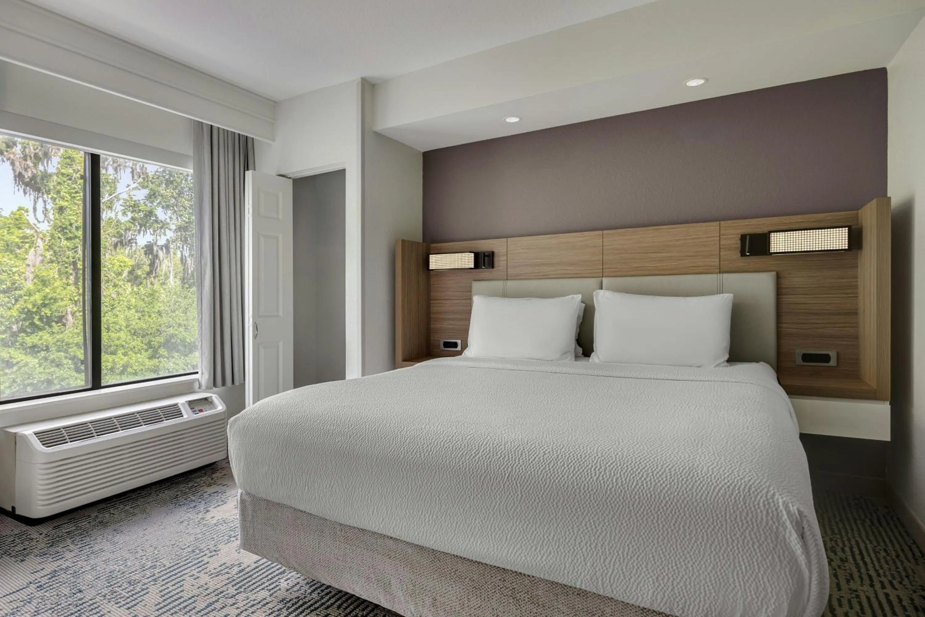 Photo of the whole room, Bed in SpringHill Suites by Marriott Jacksonville North I-95 Area