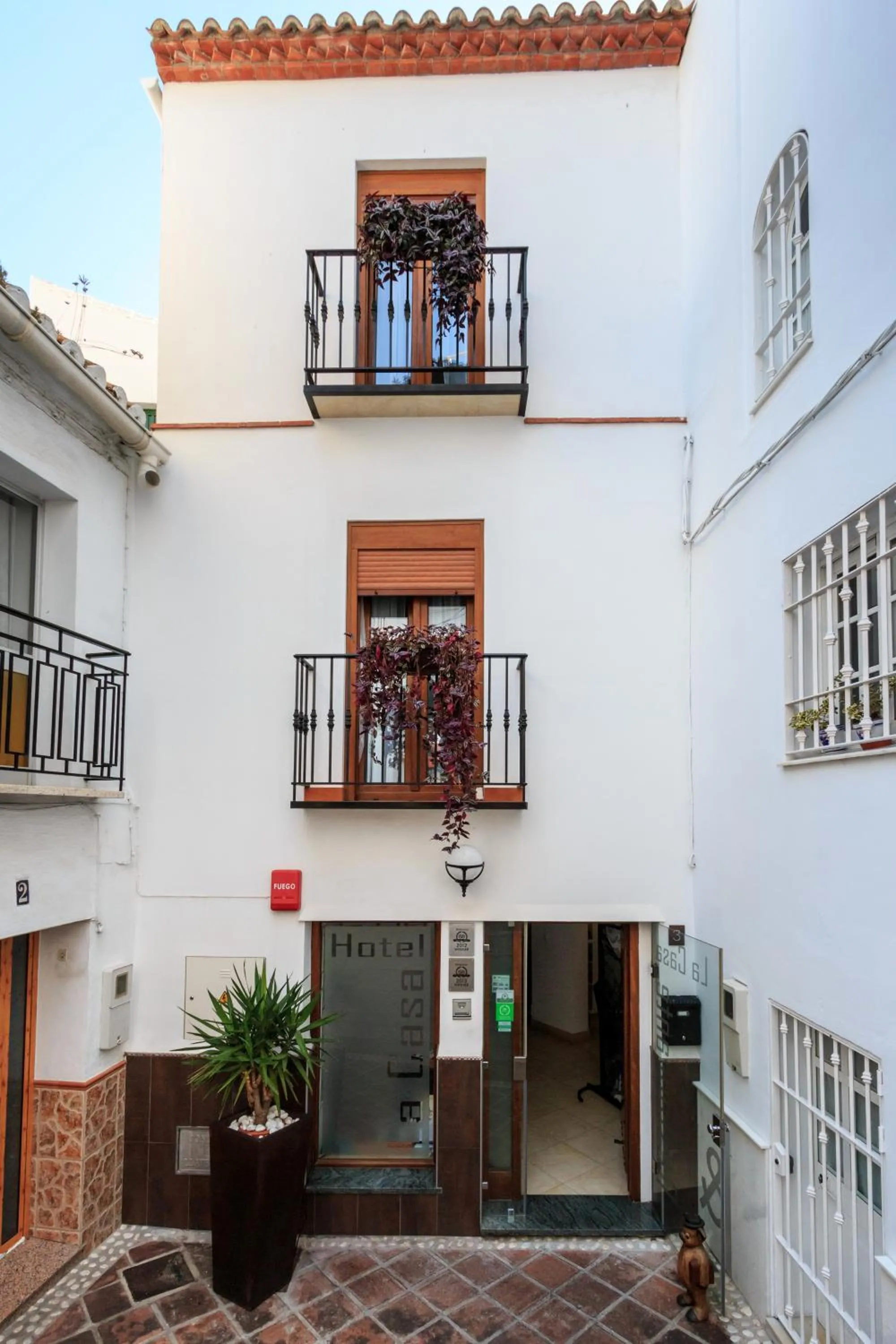 Property building in Hotel La Casa