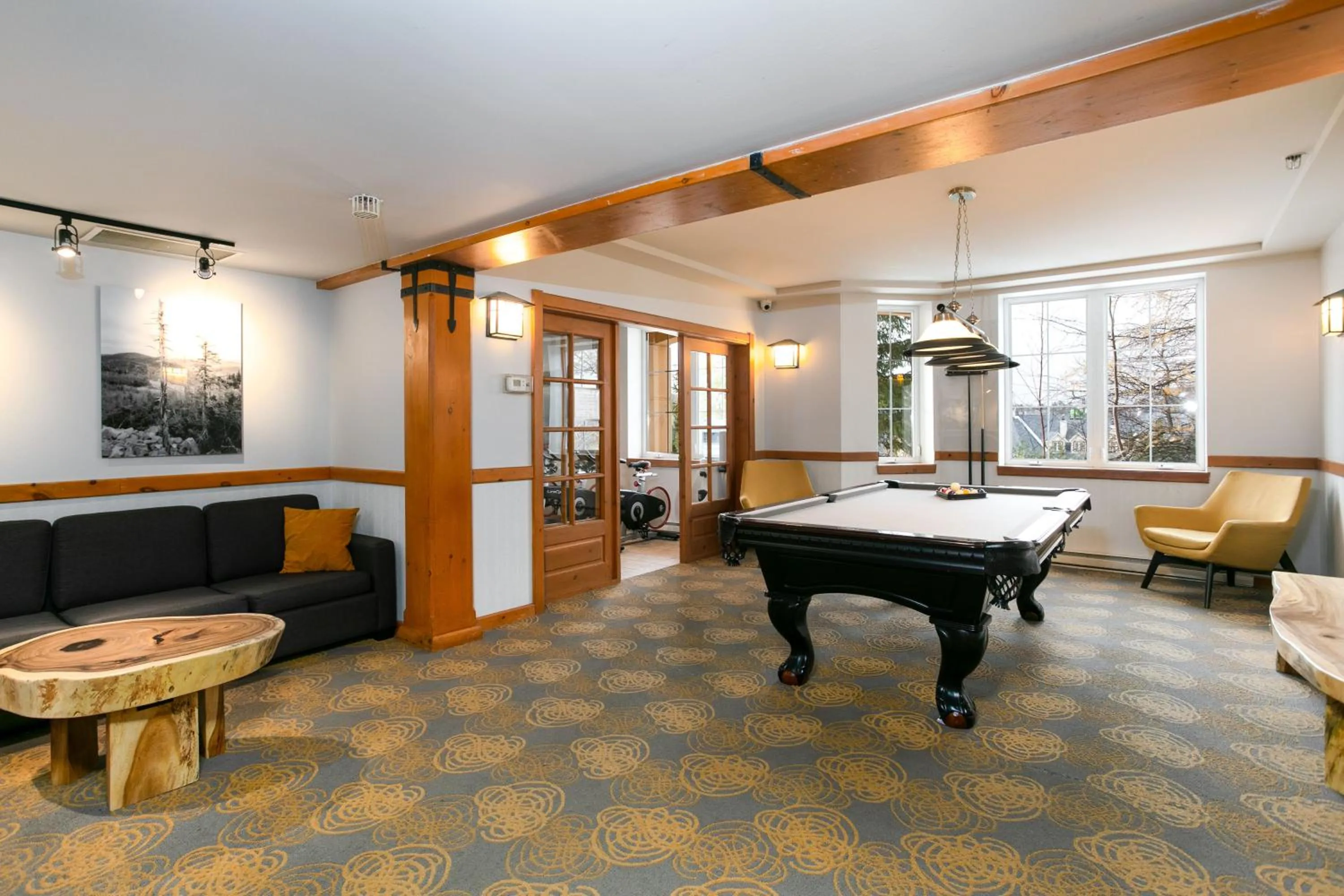 Billiard in Lodge de la Montagne