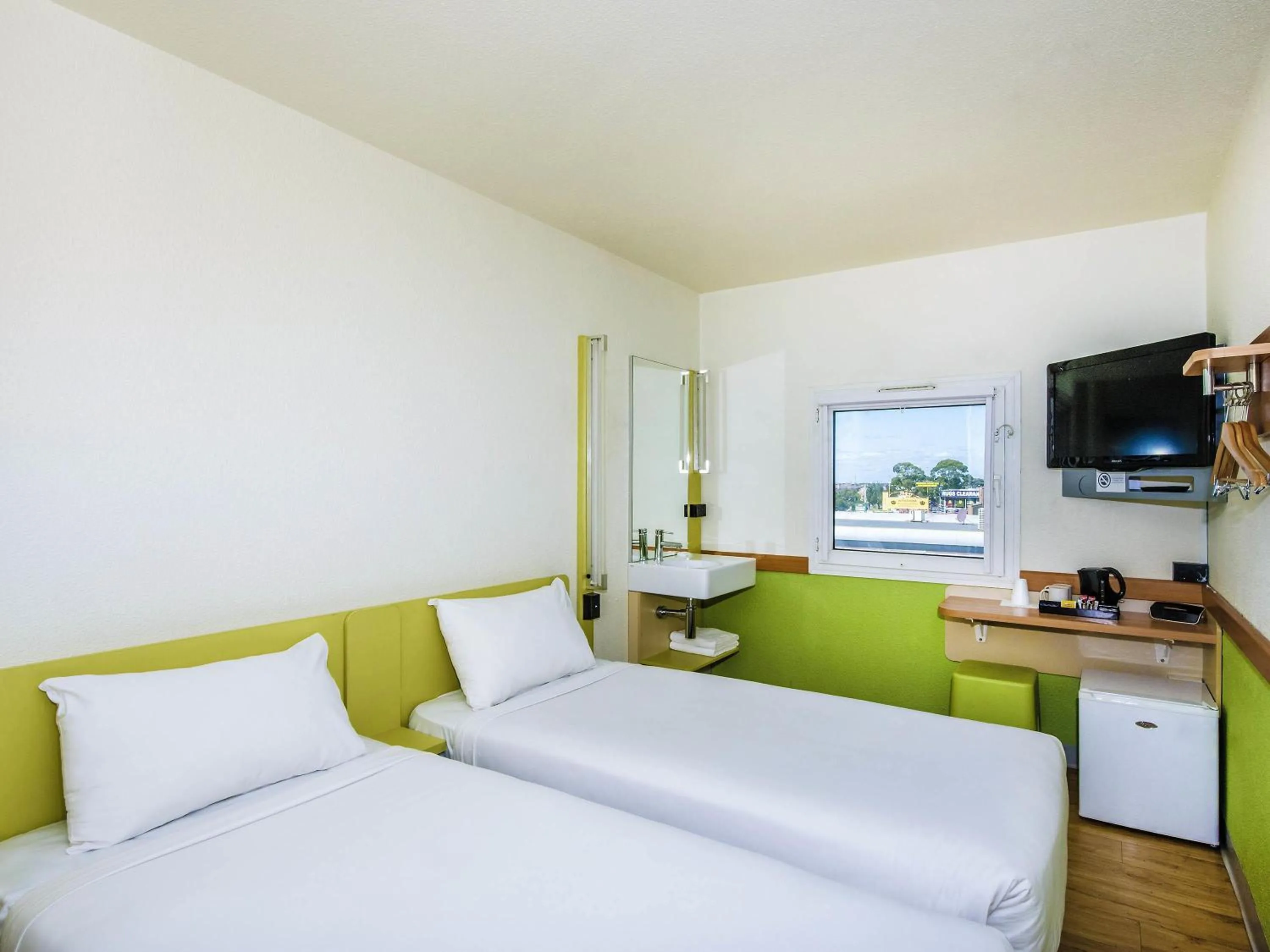 Bedroom, Bed in ibis Budget - Fawkner