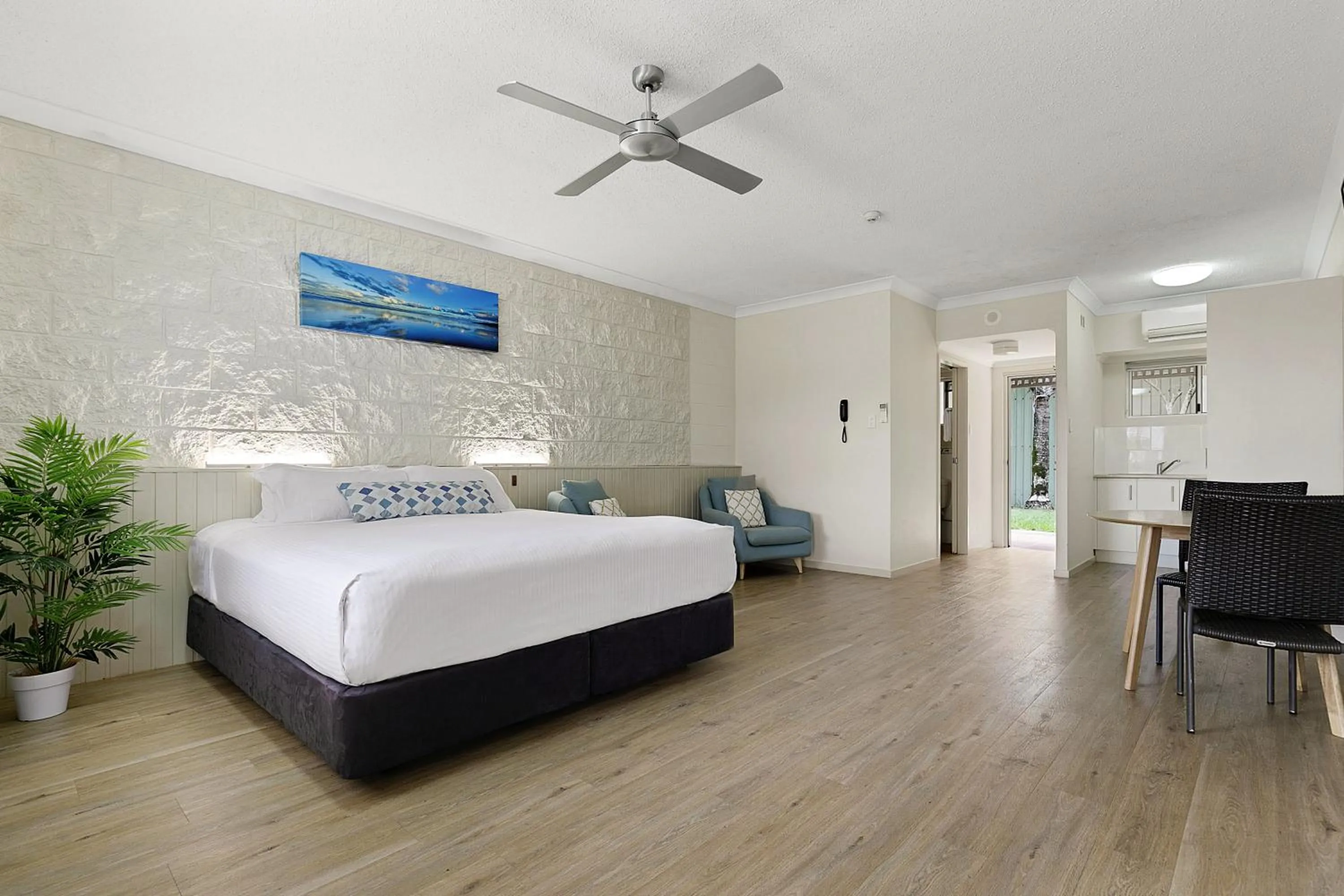 Bedroom, Bed in K'gari Beach Resort