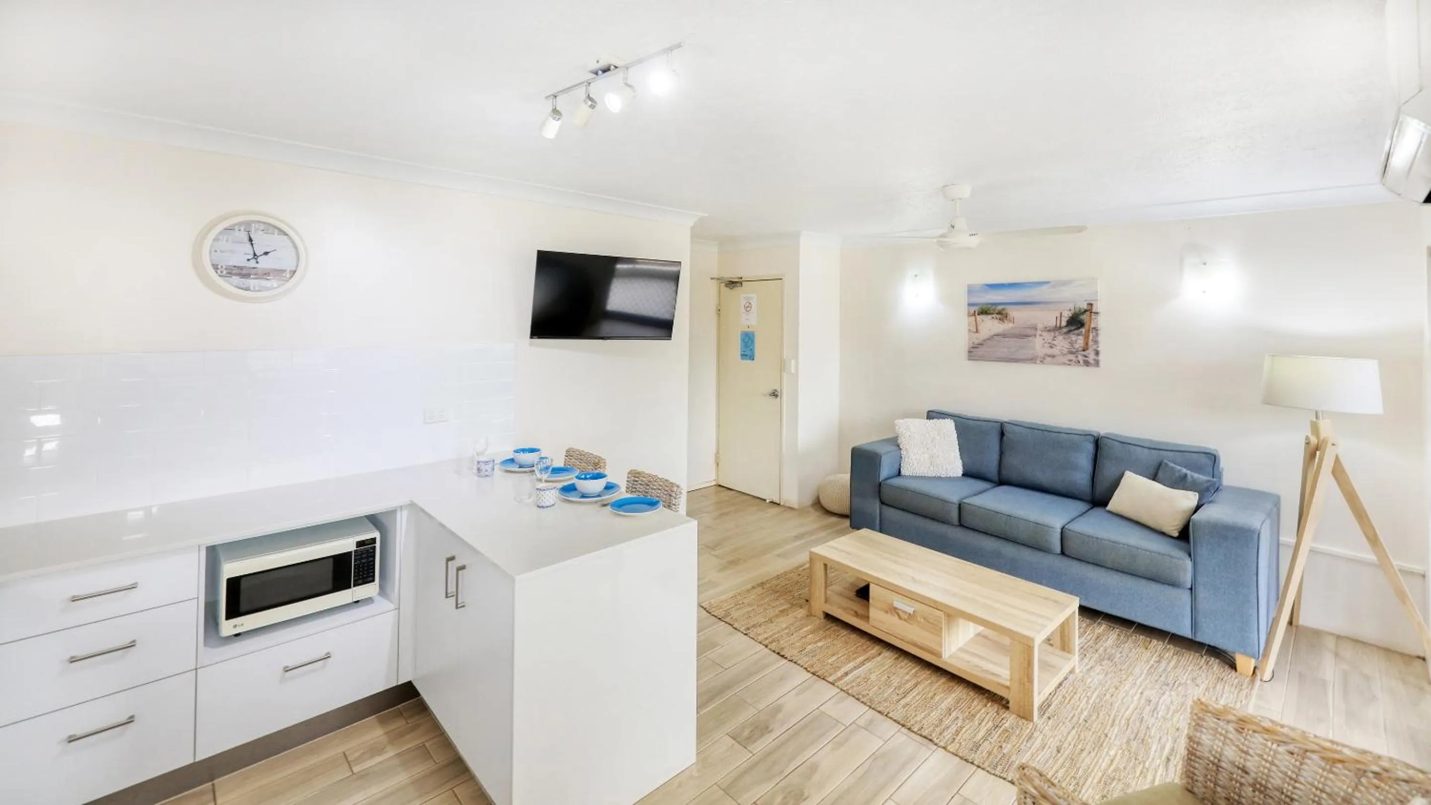 TV and multimedia in L'Amor Holiday Apartments