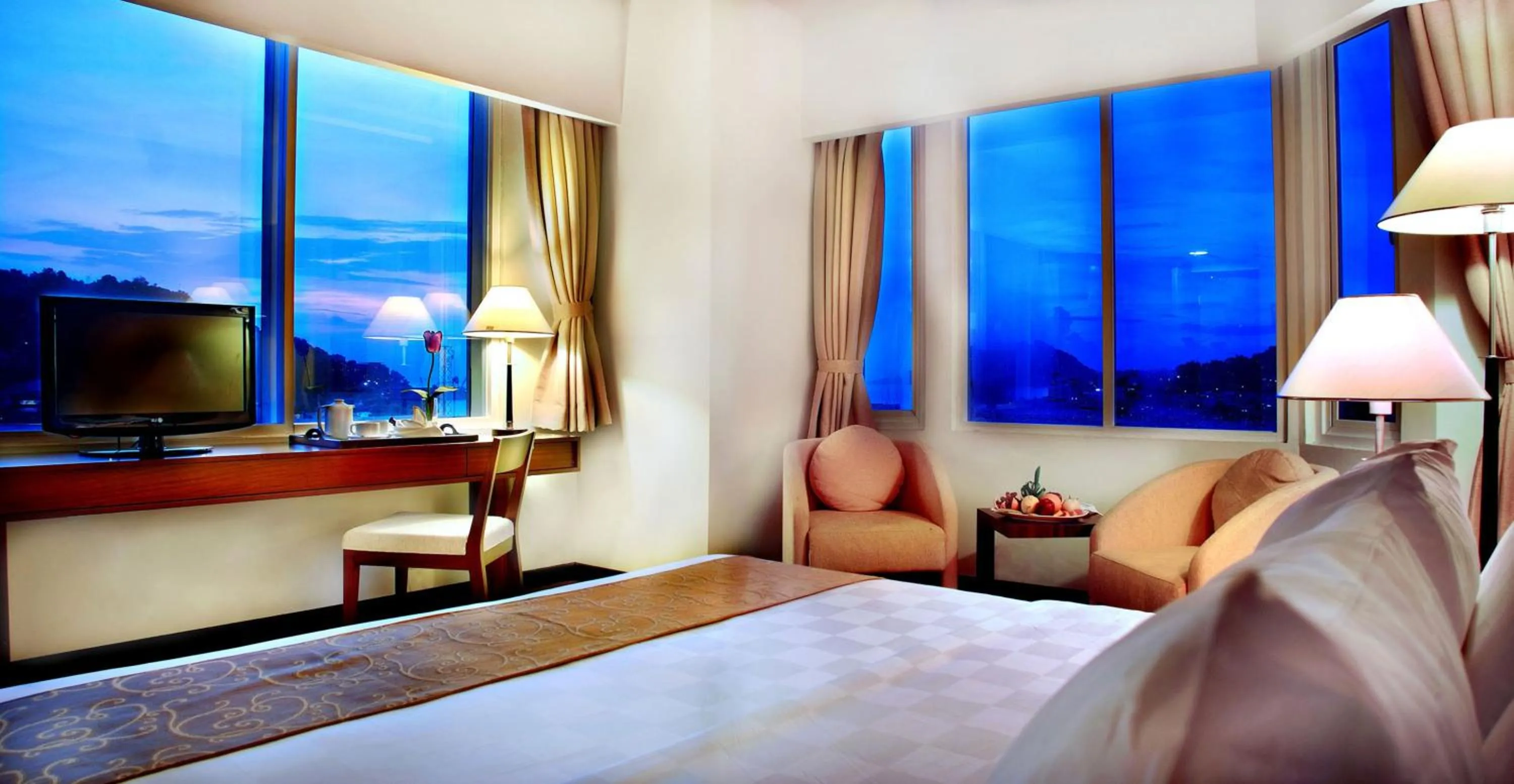 Bedroom, Bed in Aston Jayapura Hotel and Convention Center