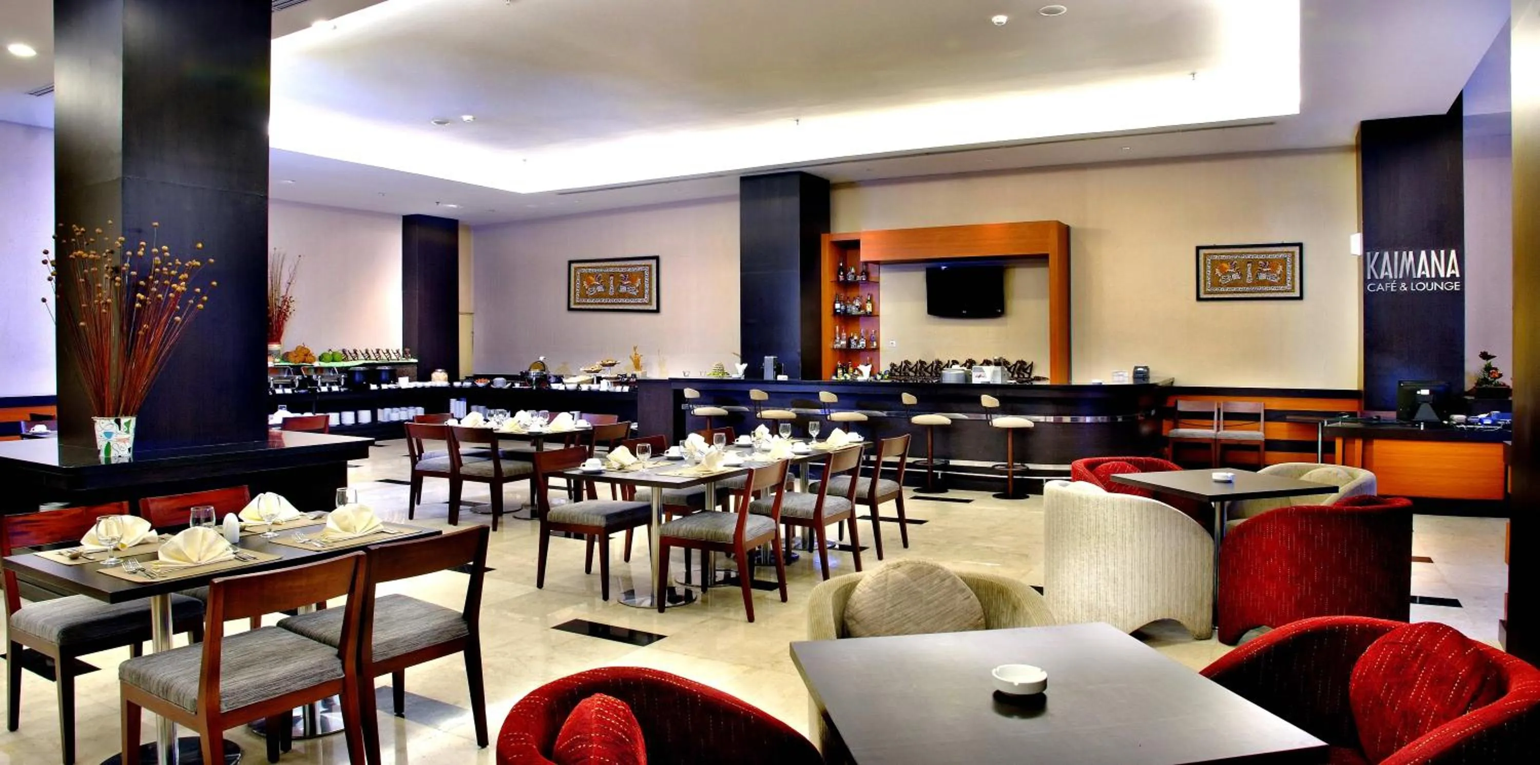 Restaurant/places to eat in Aston Jayapura Hotel and Convention Center