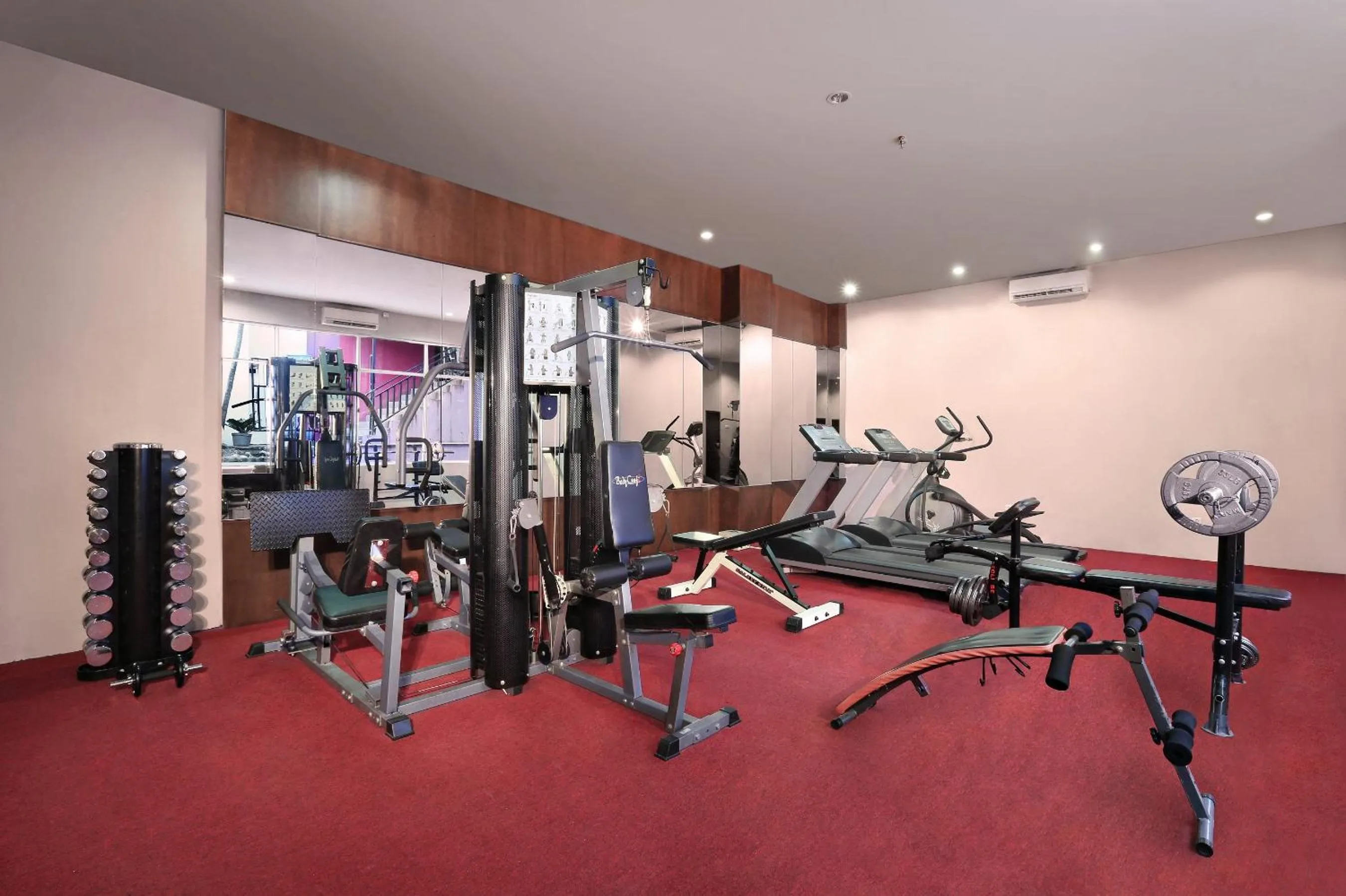 Fitness centre/facilities in Aston Tanjung City Hotel