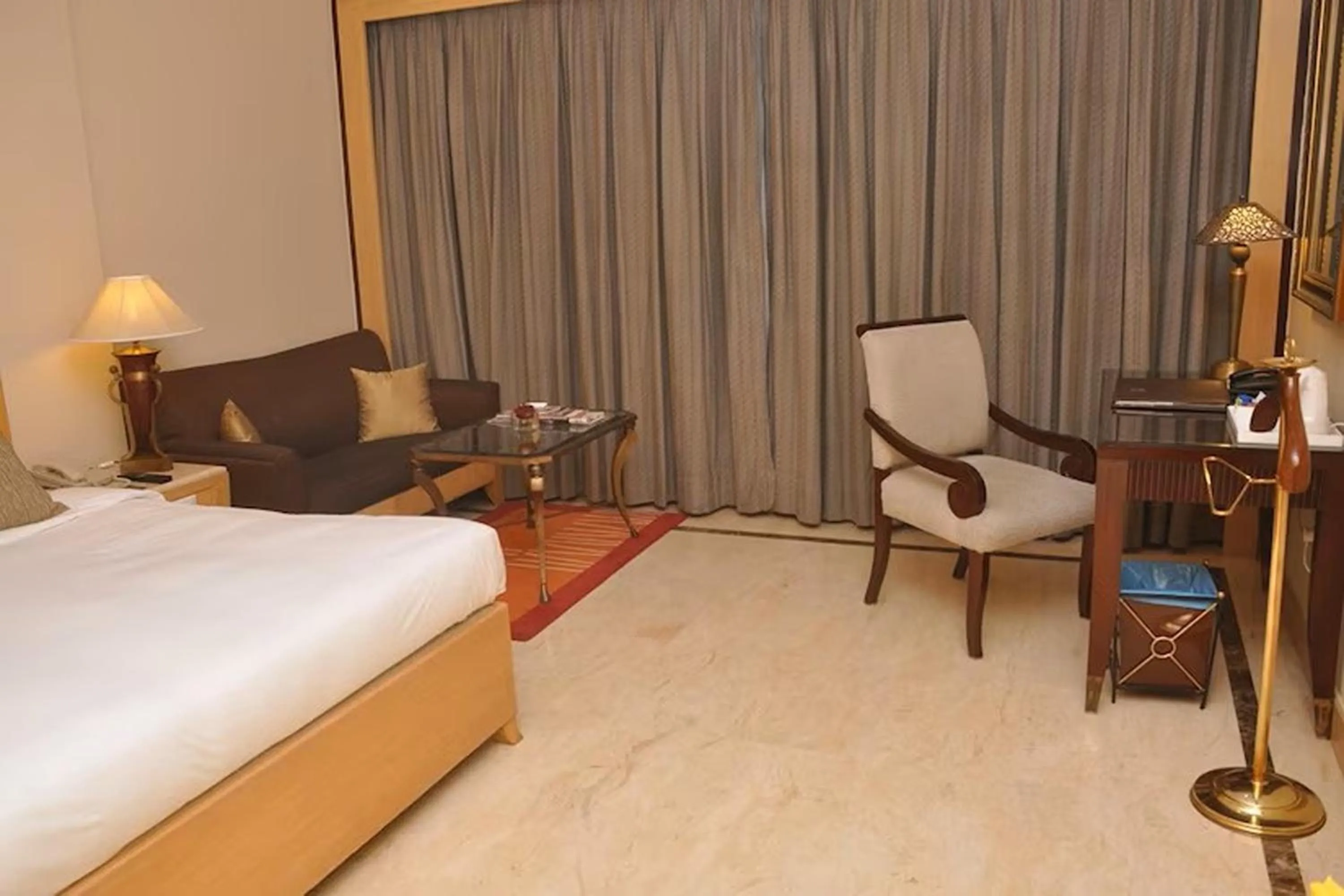 Bedroom, Bed in The Hans, New Delhi