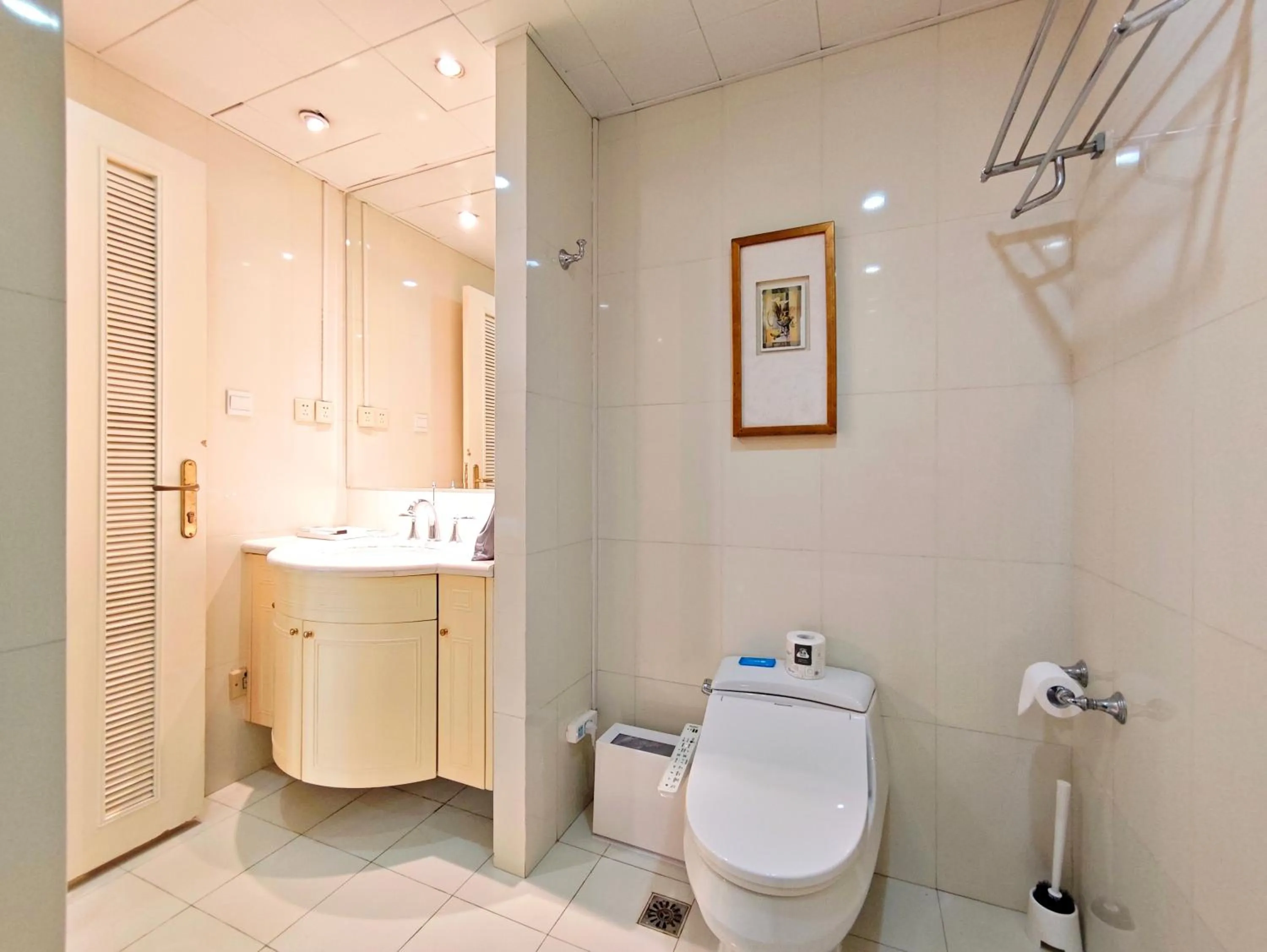 Ladoll Service Apartments