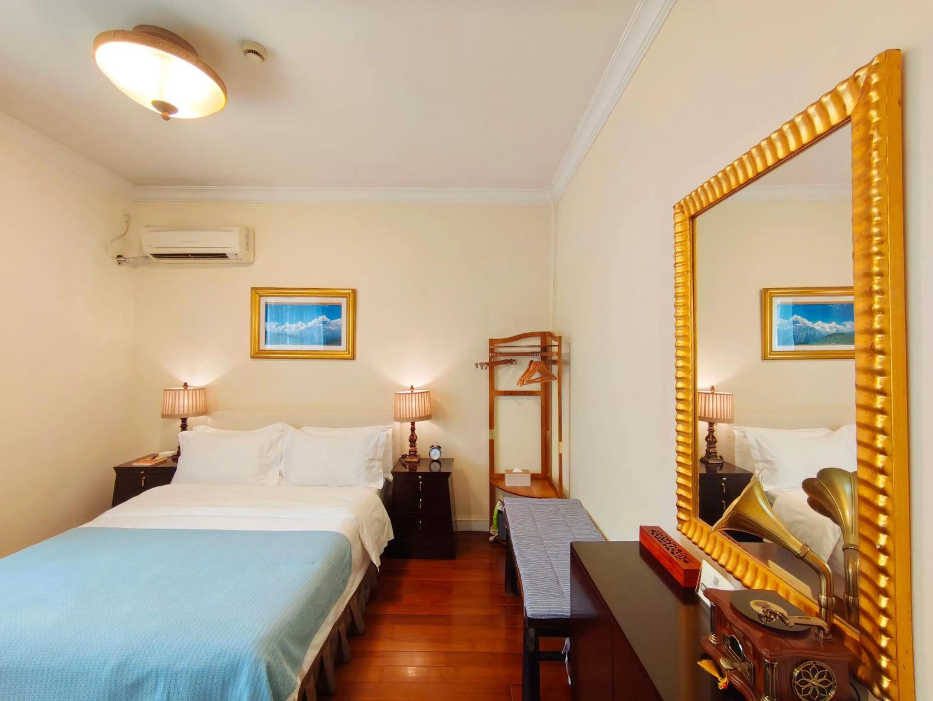 Bed in Ladoll Service Apartments