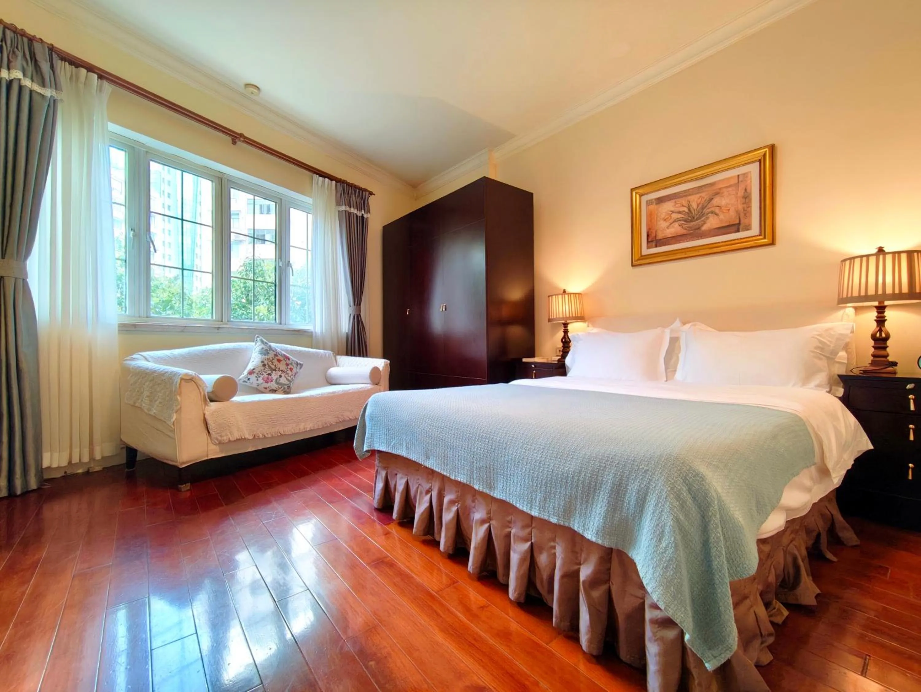 Bed in Ladoll Service Apartments