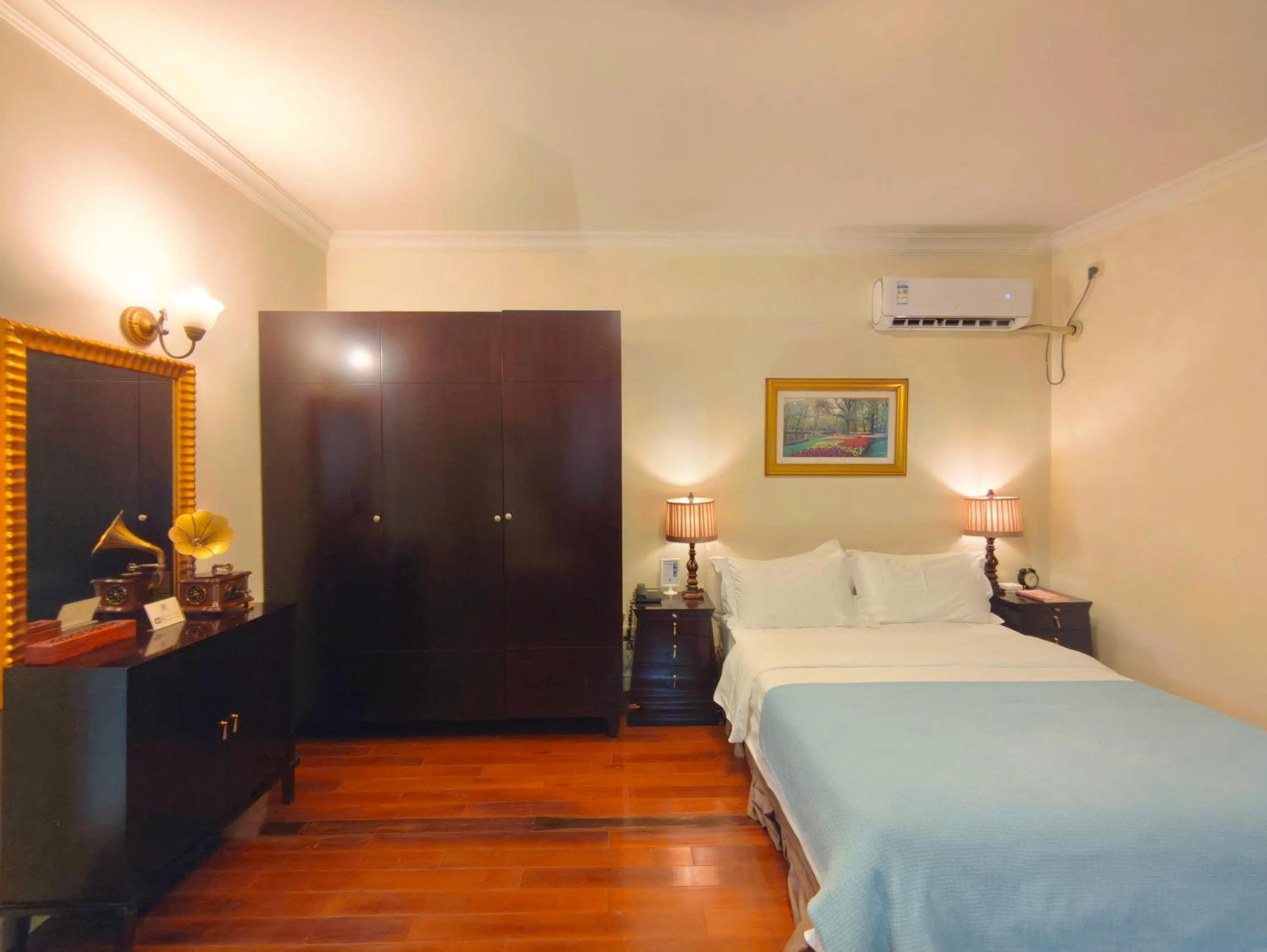 Bed in Ladoll Service Apartments