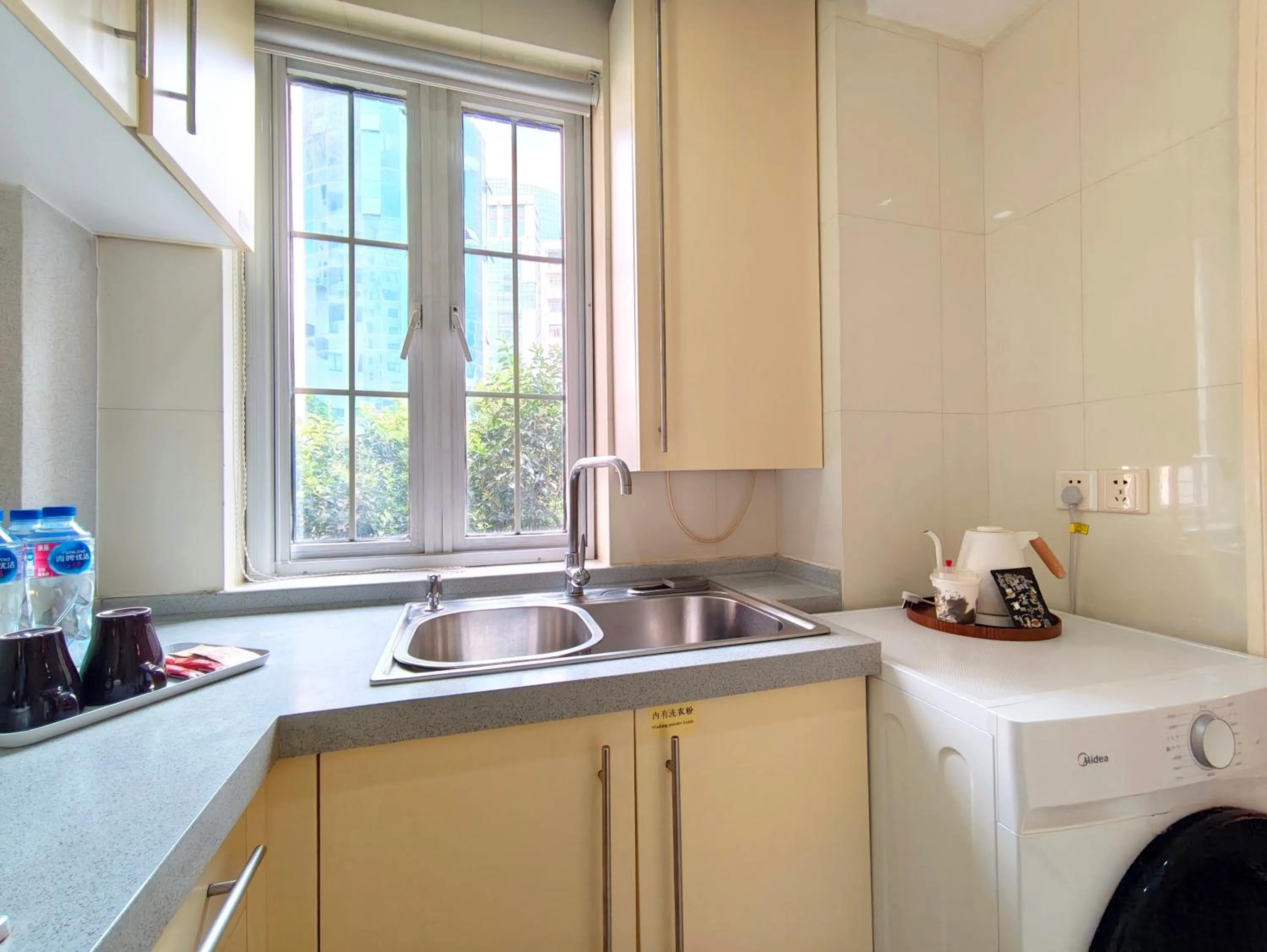 Ladoll Service Apartments