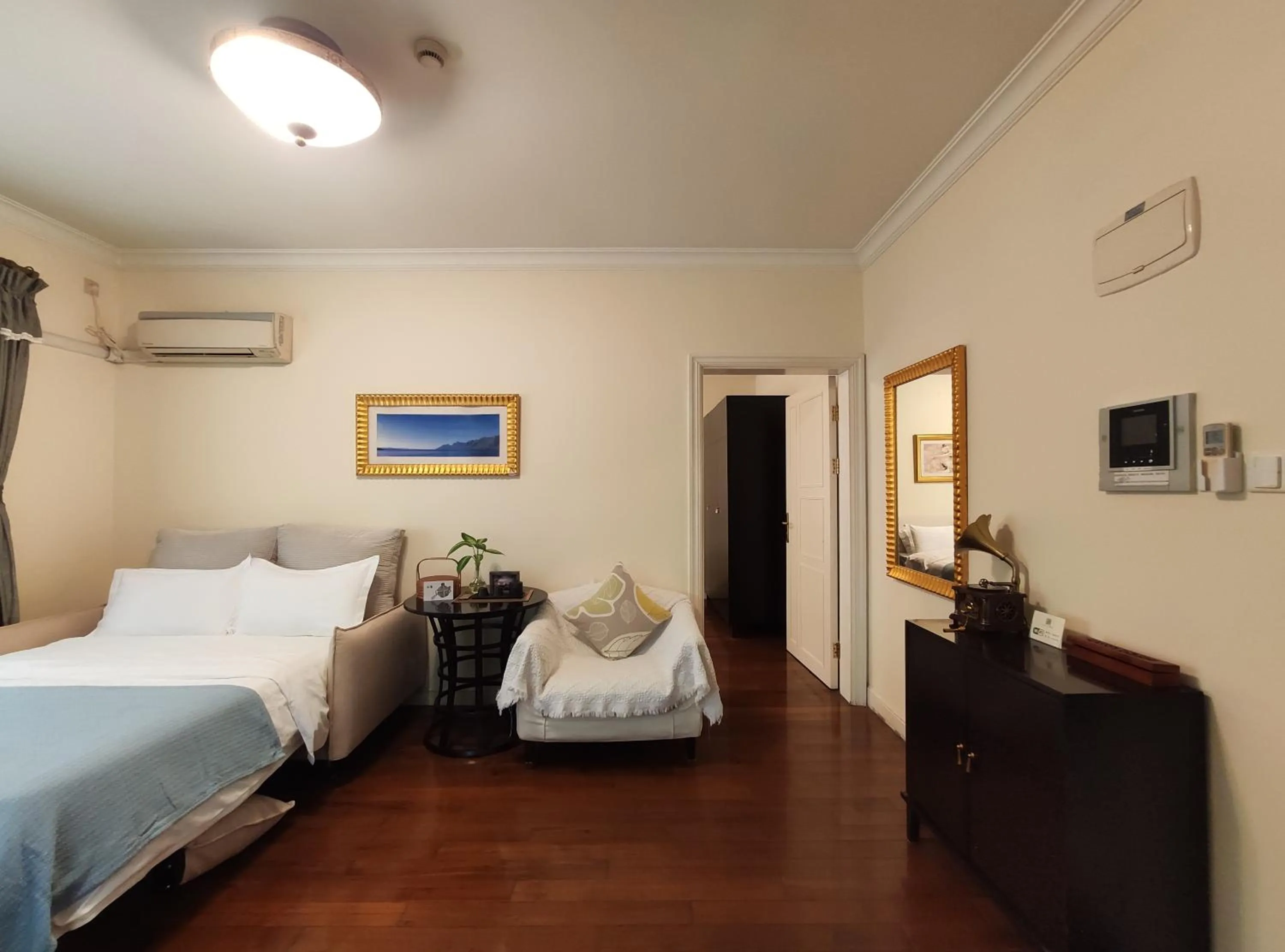 Bed in Ladoll Service Apartments