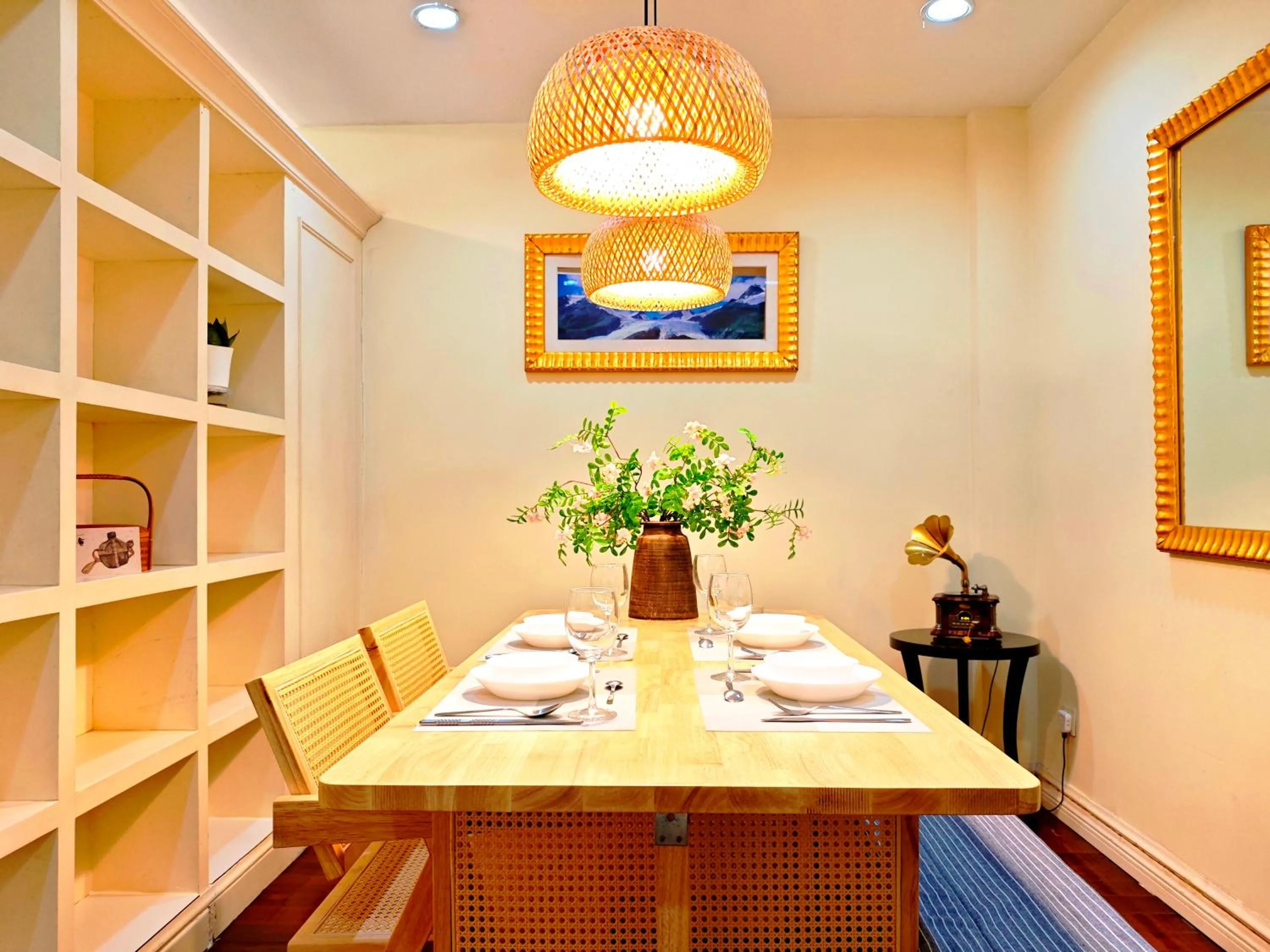 Ladoll Service Apartments