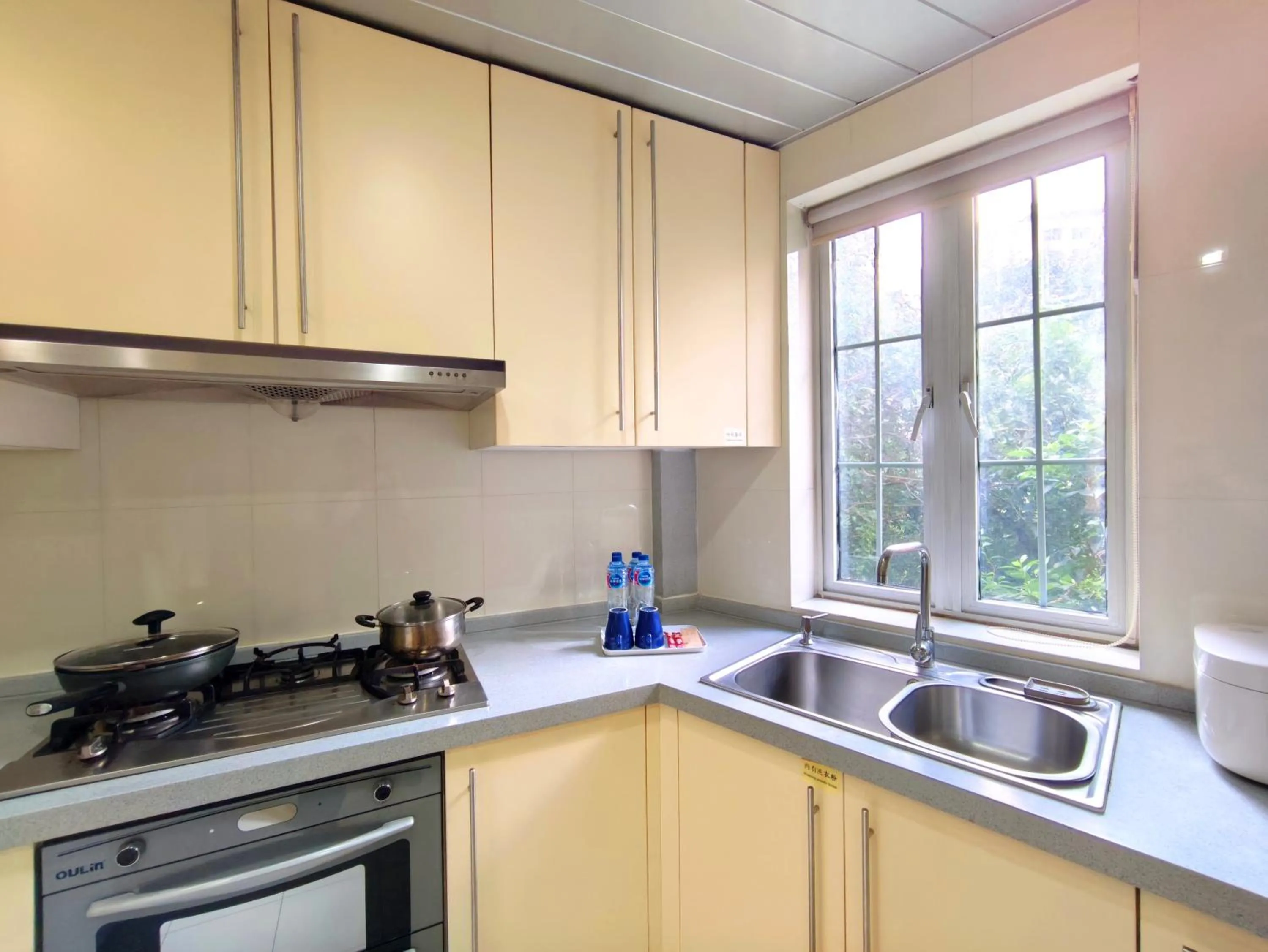 Ladoll Service Apartments