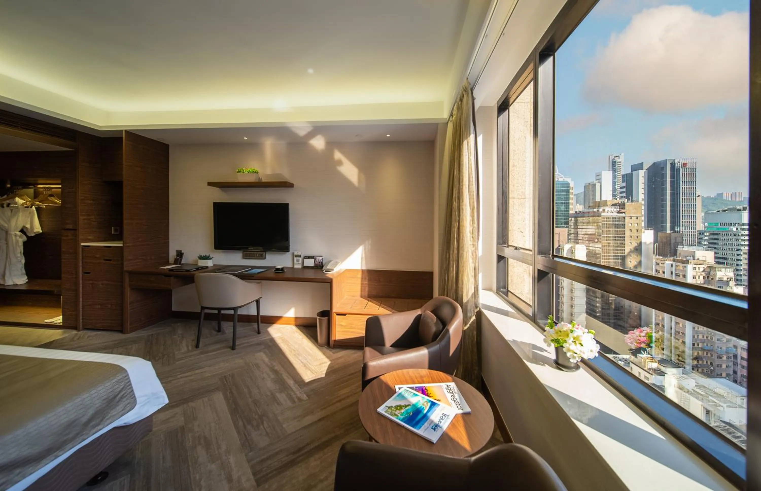 Bedroom in Gloucester Luk Kwok Hong Kong