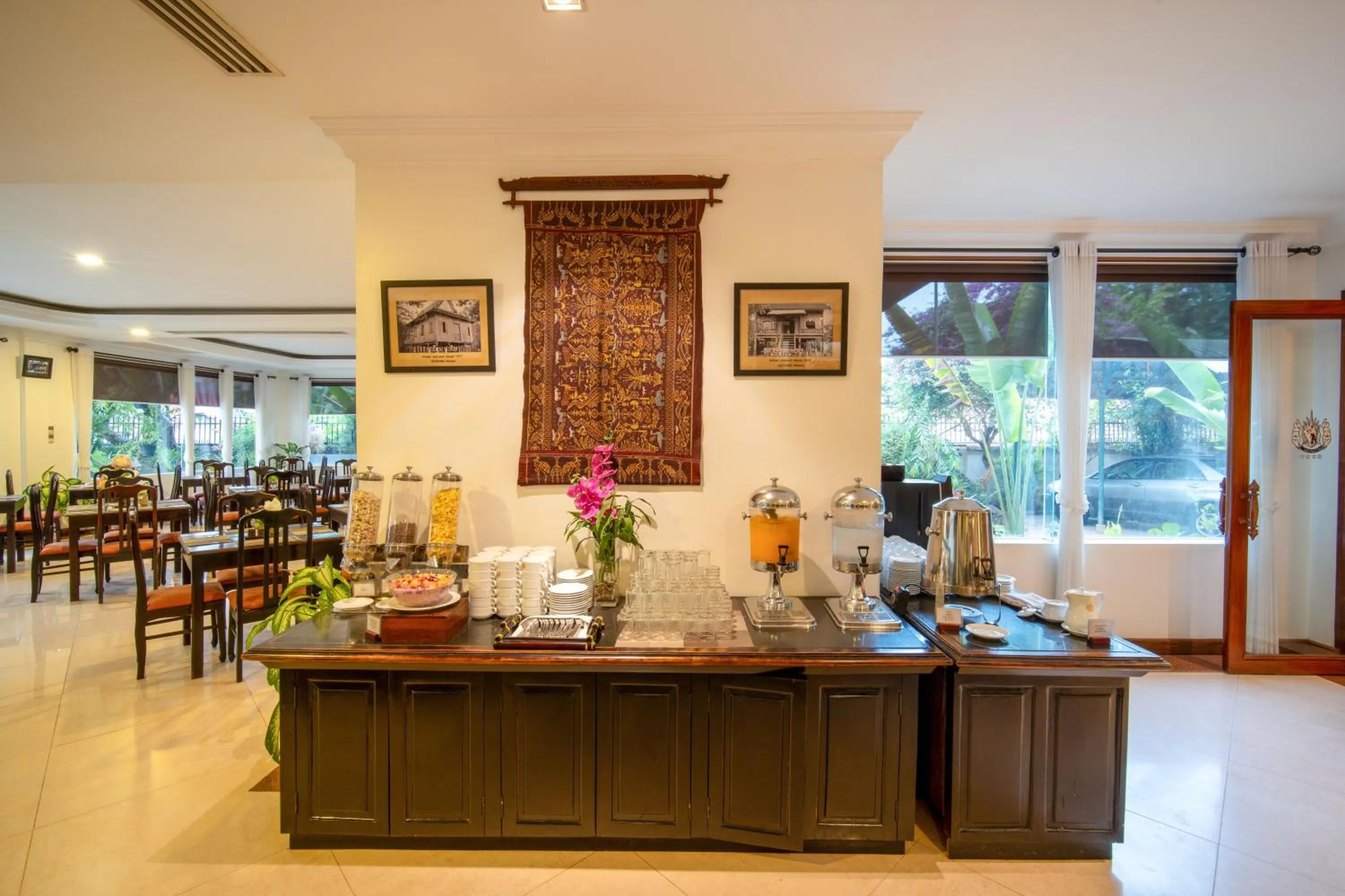 Restaurant/places to eat in Khemara Angkor Hotel & Spa