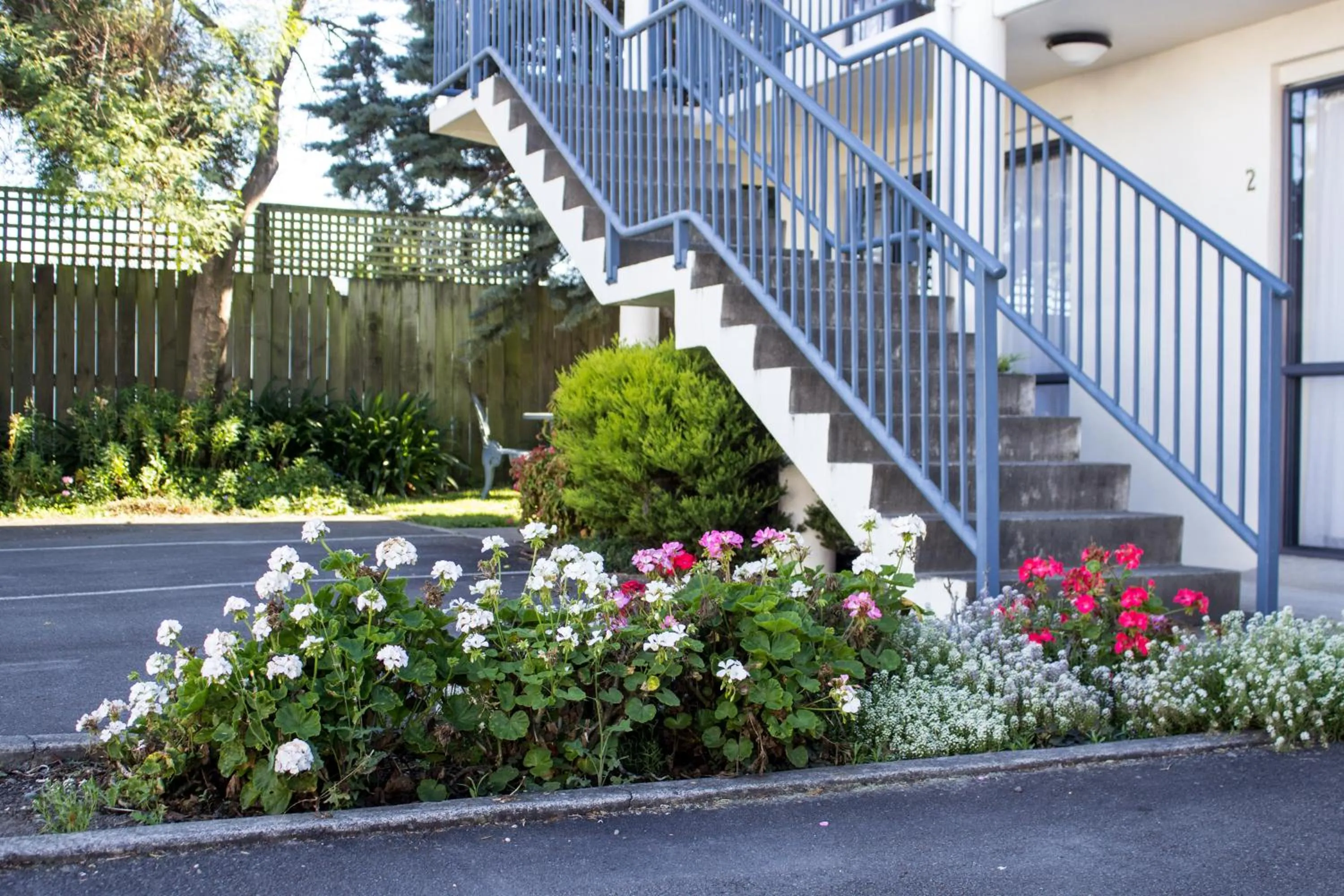 Property building in ASURE Phoenix Motor Inn